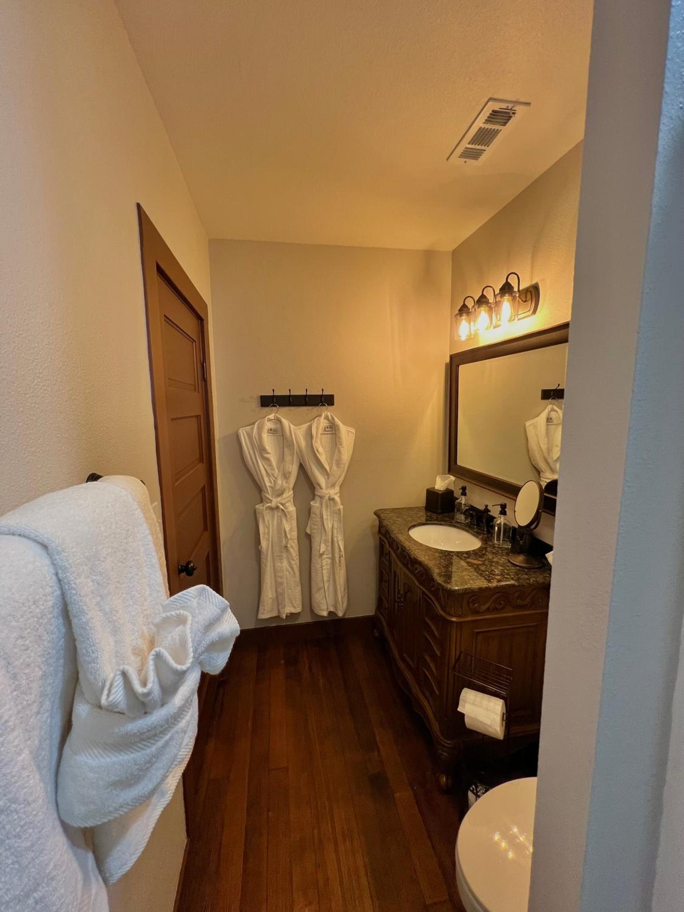 The Pearl Inn Bed and Breakfast view 4
