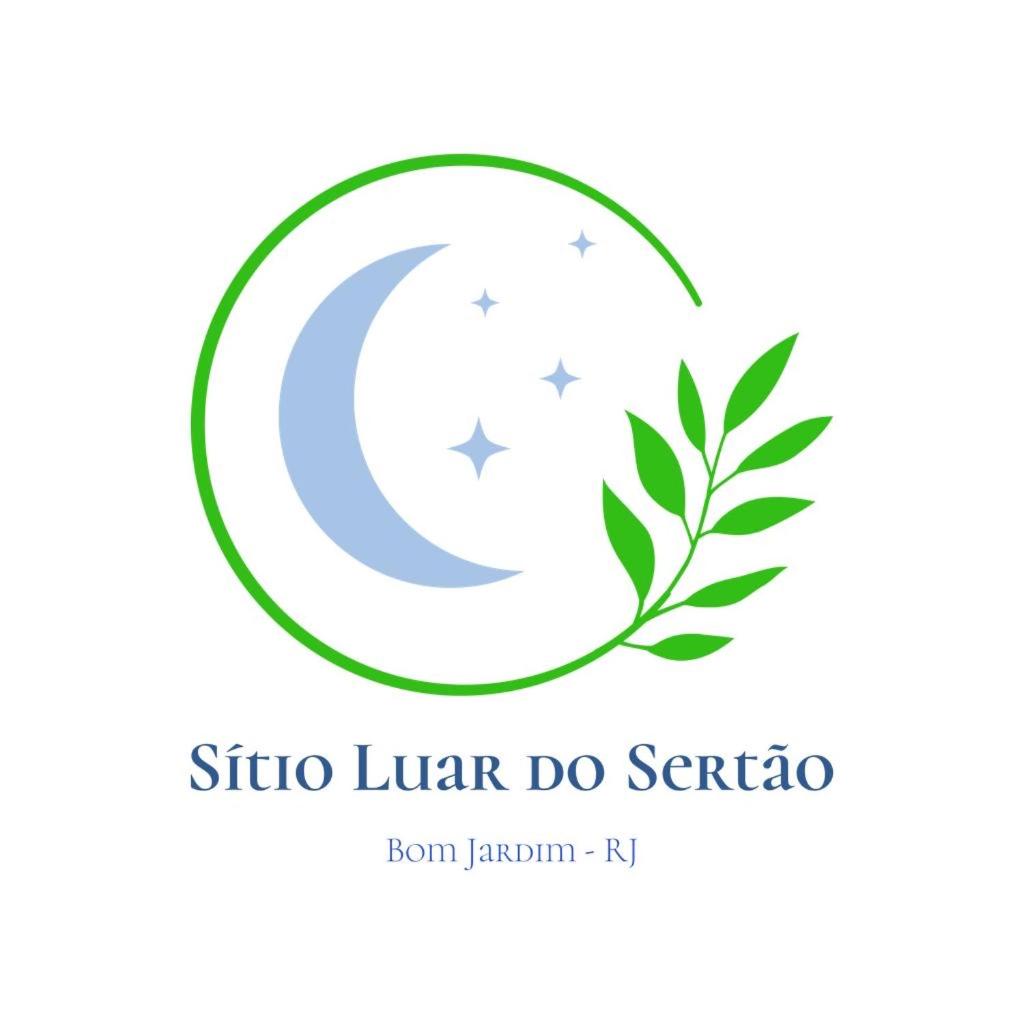 Casinha de Campo com Lago Sítio Luar do Sertão