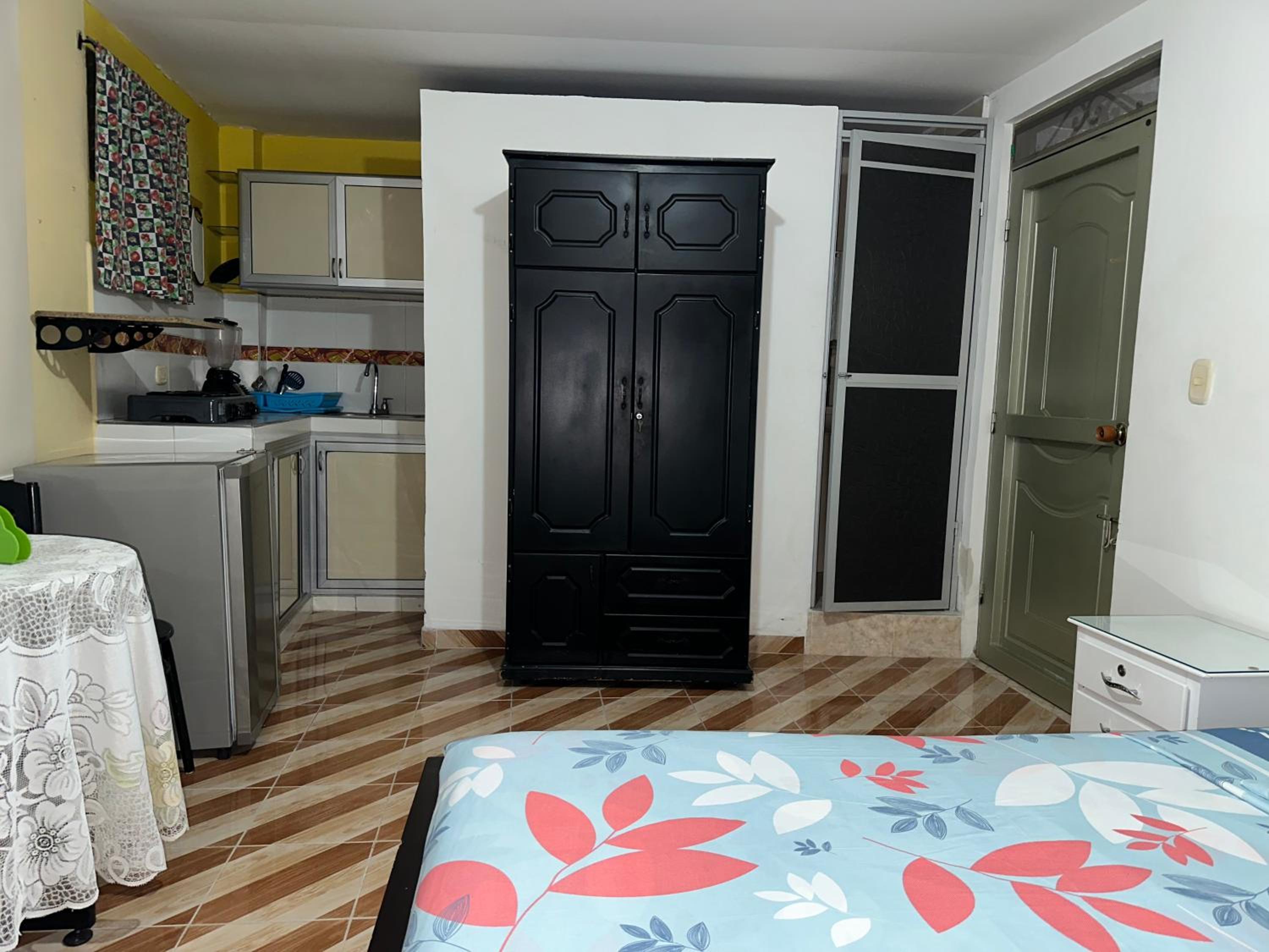 LAS CAMELIAS APARTAHOTEL - La Virginia Risaralda