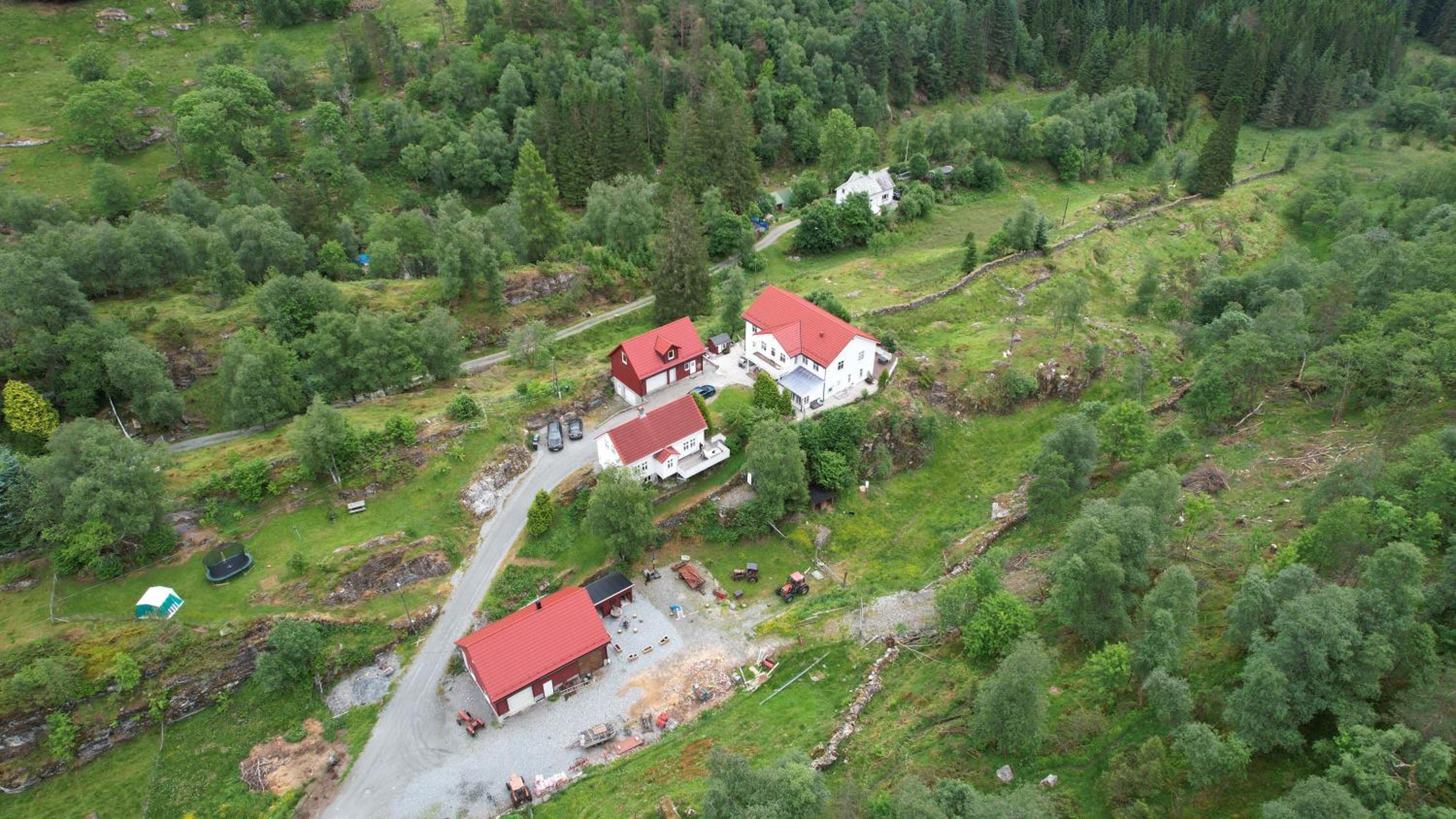 Gård’s hus i Alver