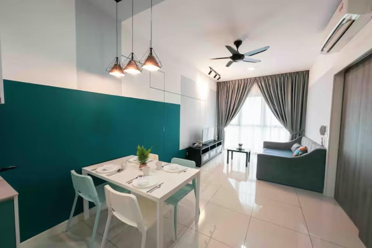 Continew Residence Cozy Suite by GUESTONIC
