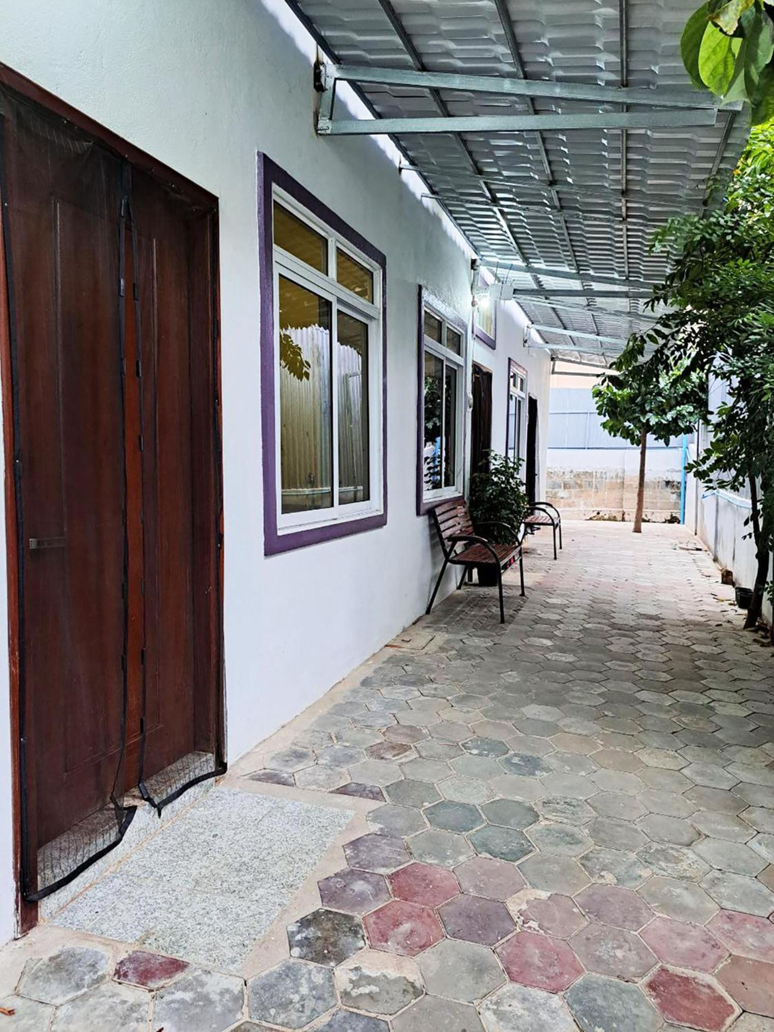 Nary Apartment