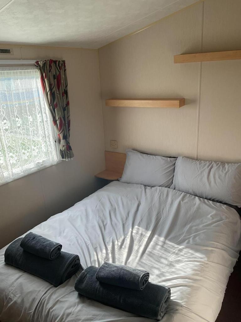 Fantasy Island, Sunnymede 8 Berth view 2