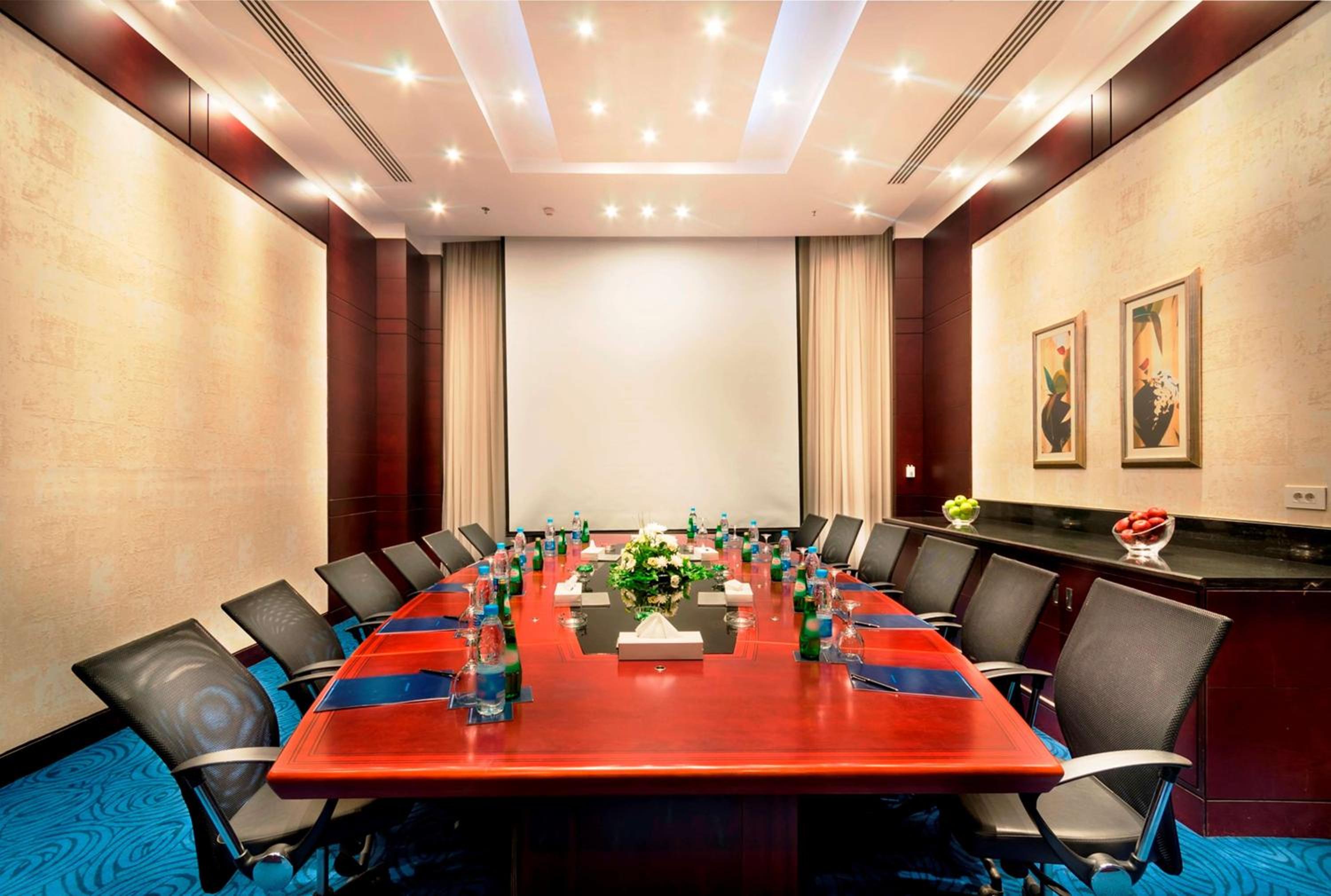 Hilton Alexandria Green Plaza — photo 140