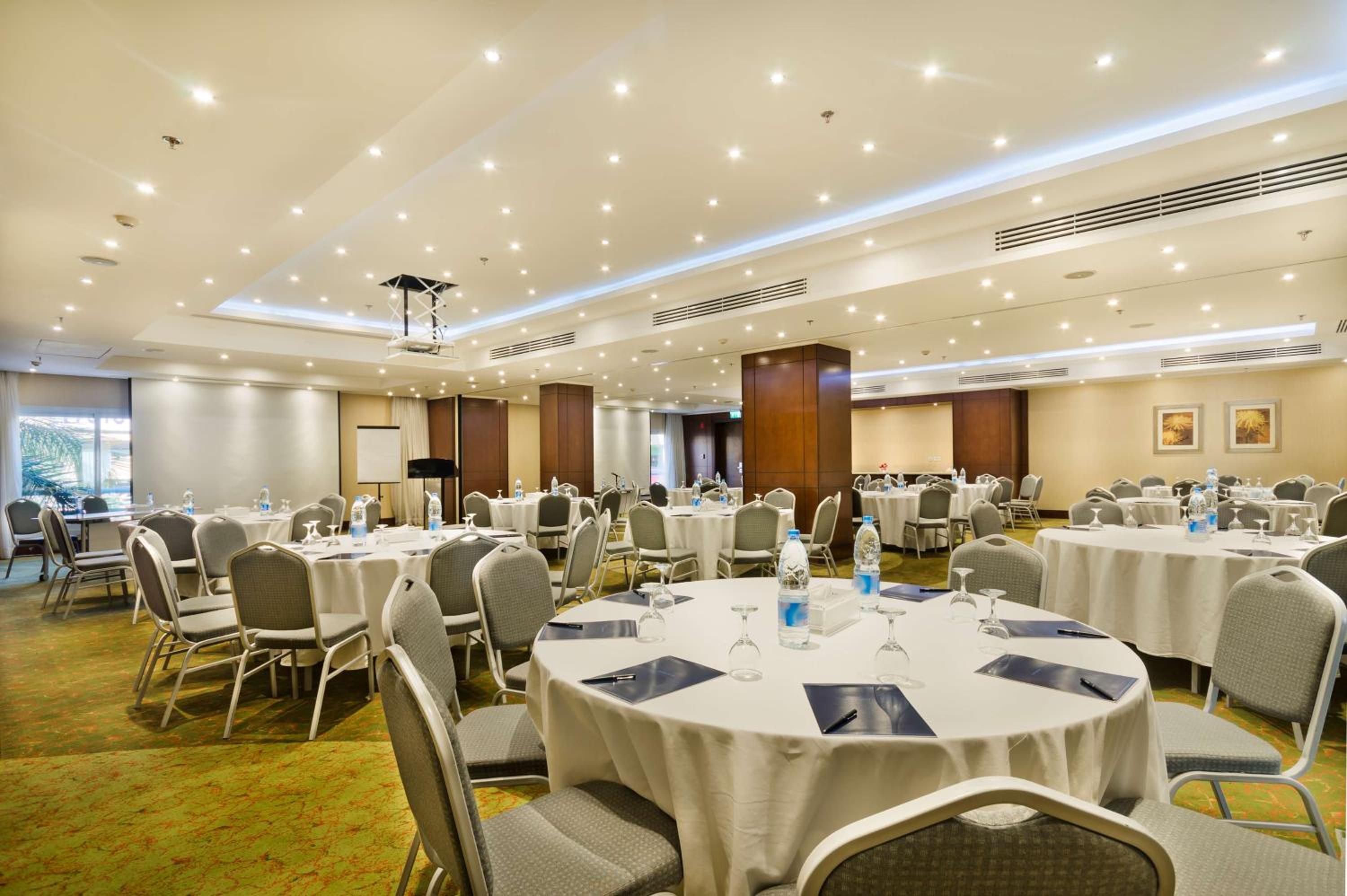 Hilton Alexandria Green Plaza — photo 48