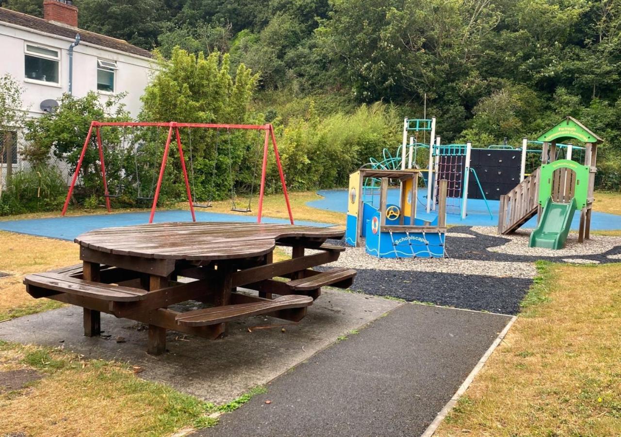 4 Bed in Portreath oc-p27289