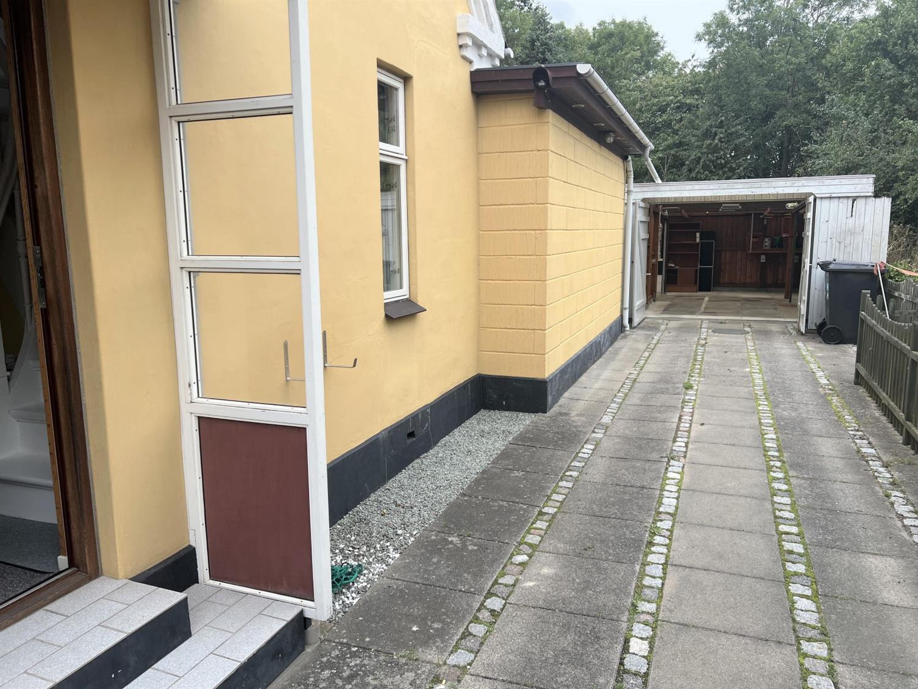 Photo 31