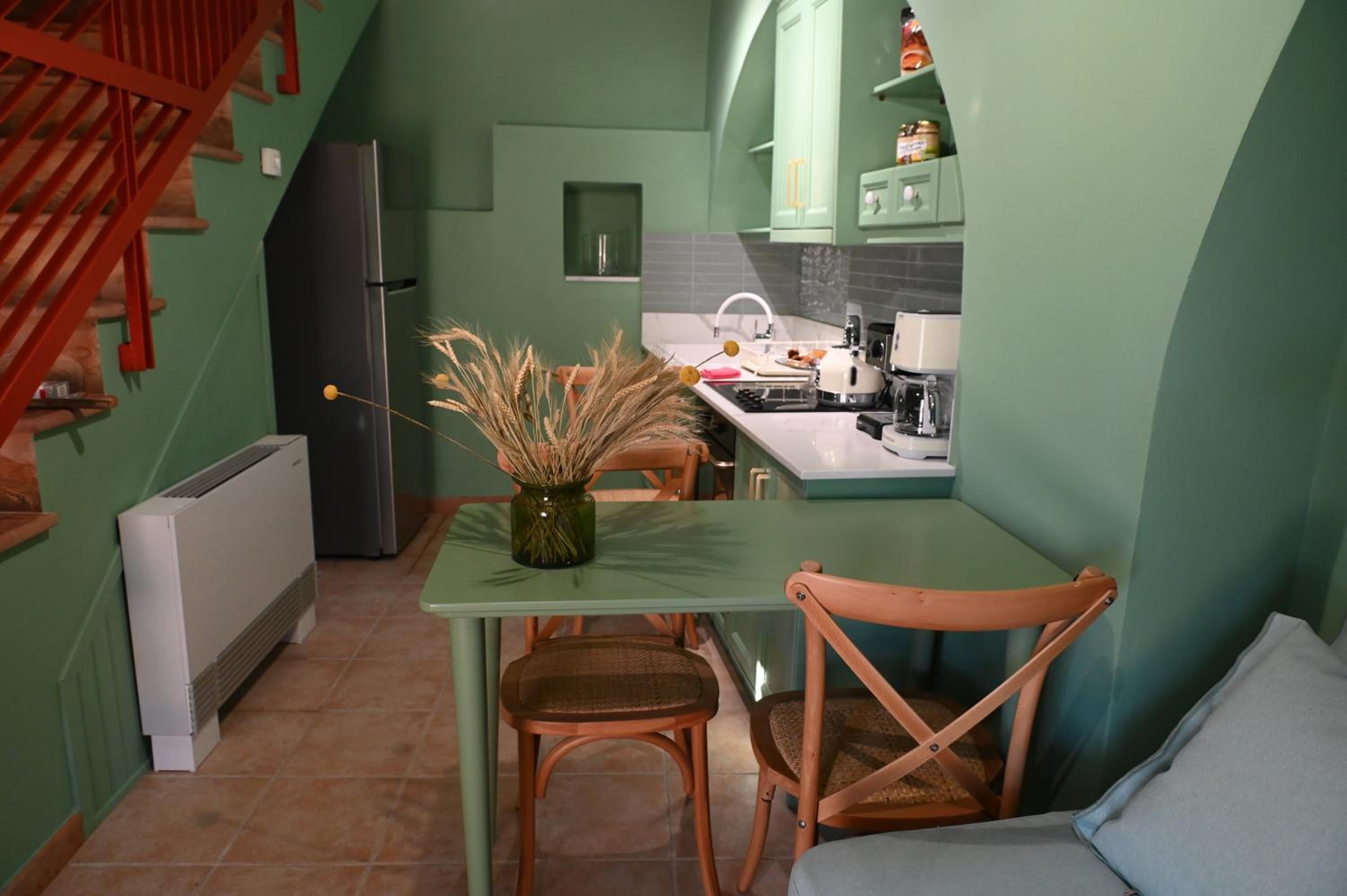 PhiloXenia Traditional Apartments