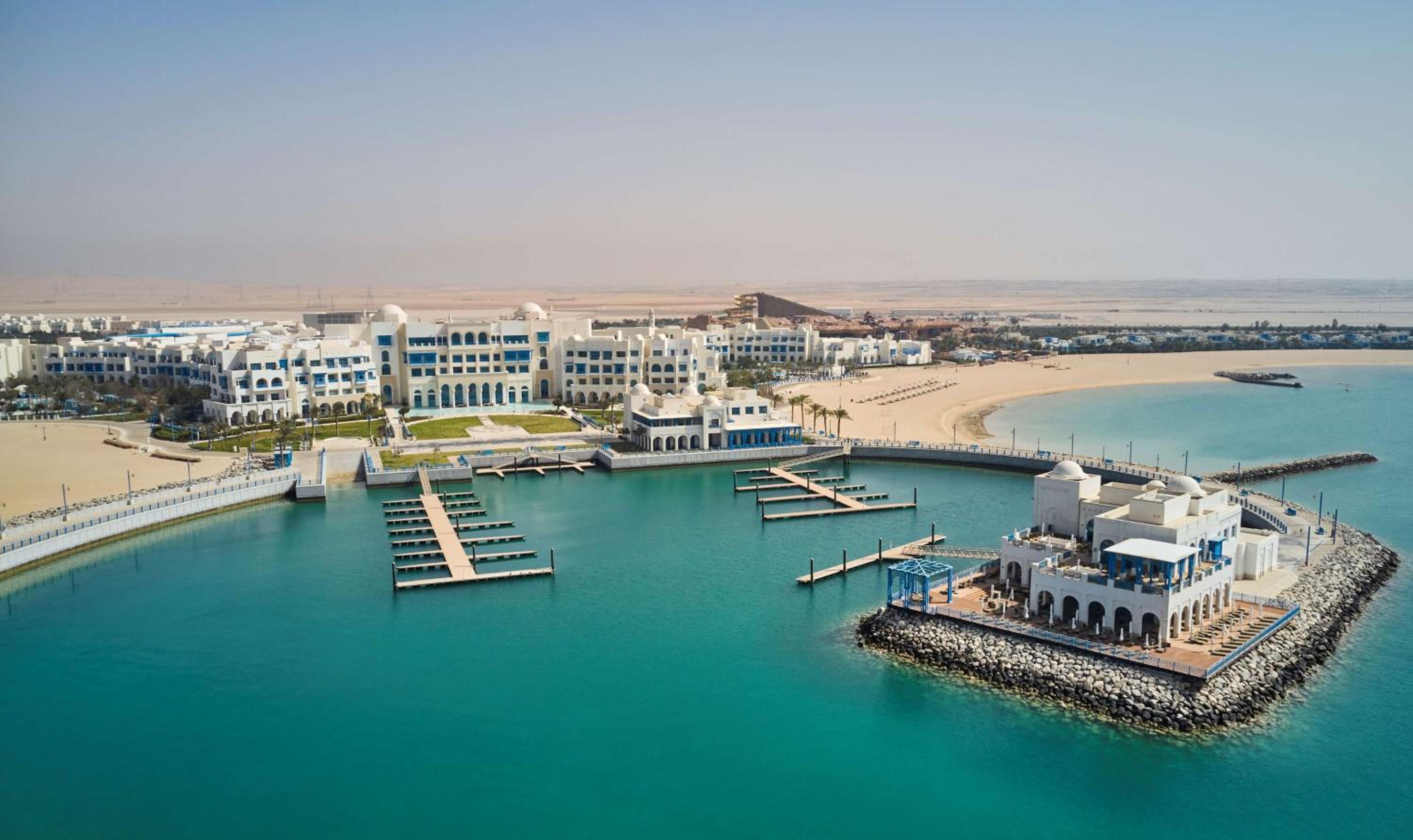 Hilton Salwa Beach Resort and Villas view 4