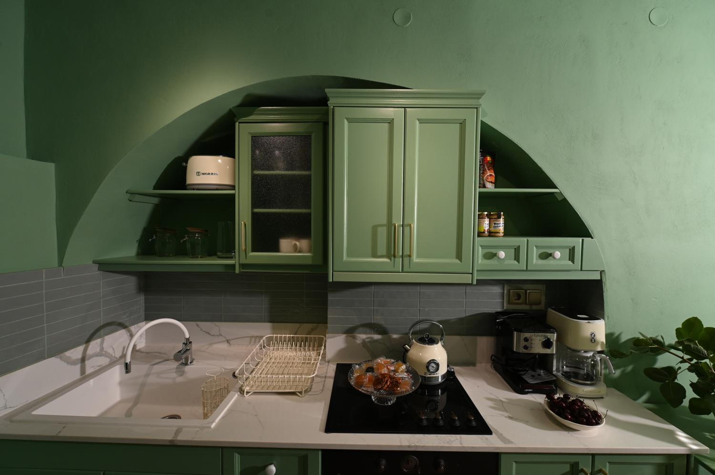 PhiloXenia Traditional Apartments