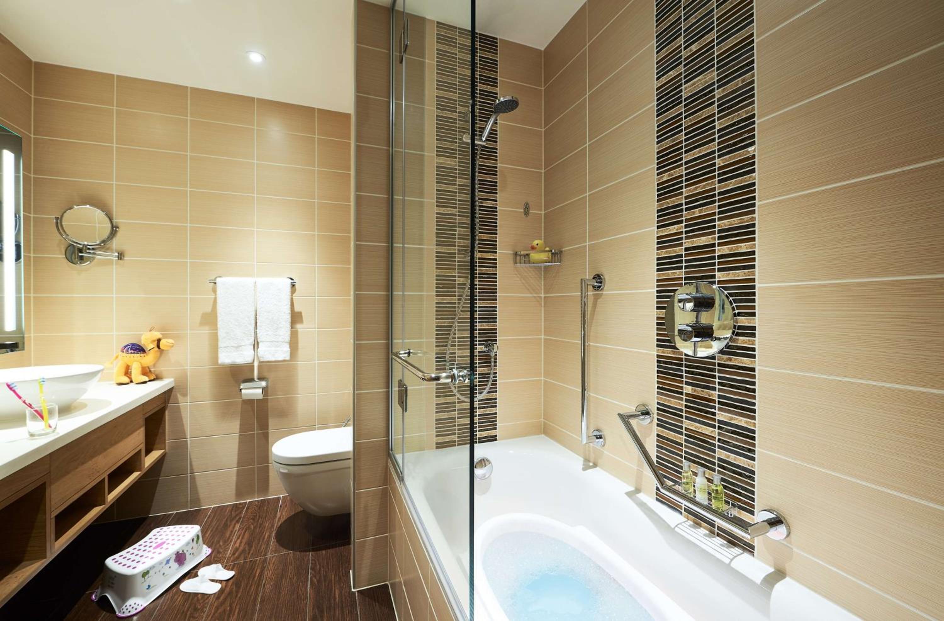 Hilton Garden Inn Dubai, Mall Avenue 3