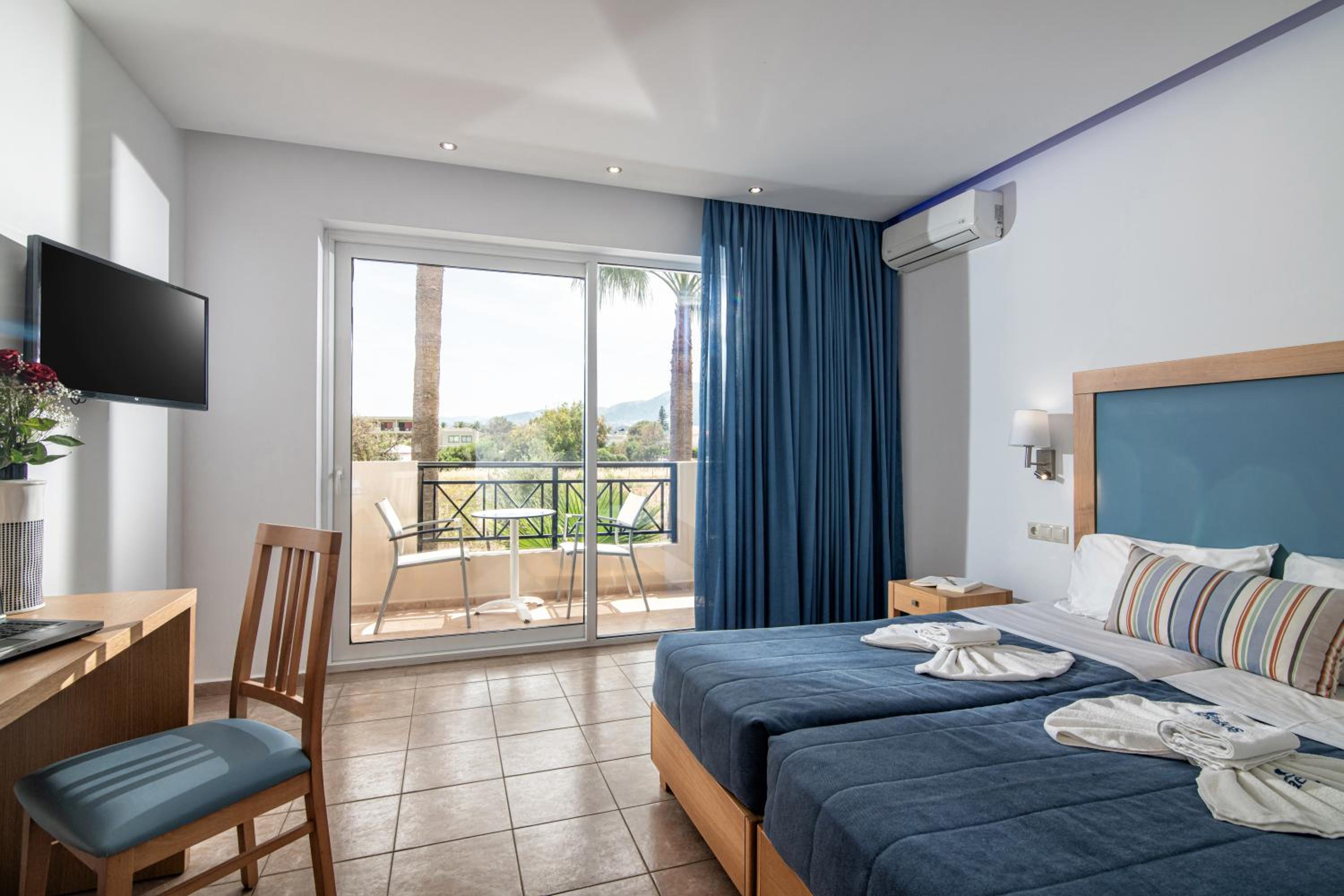 Aeolos Beach Resort en Malia