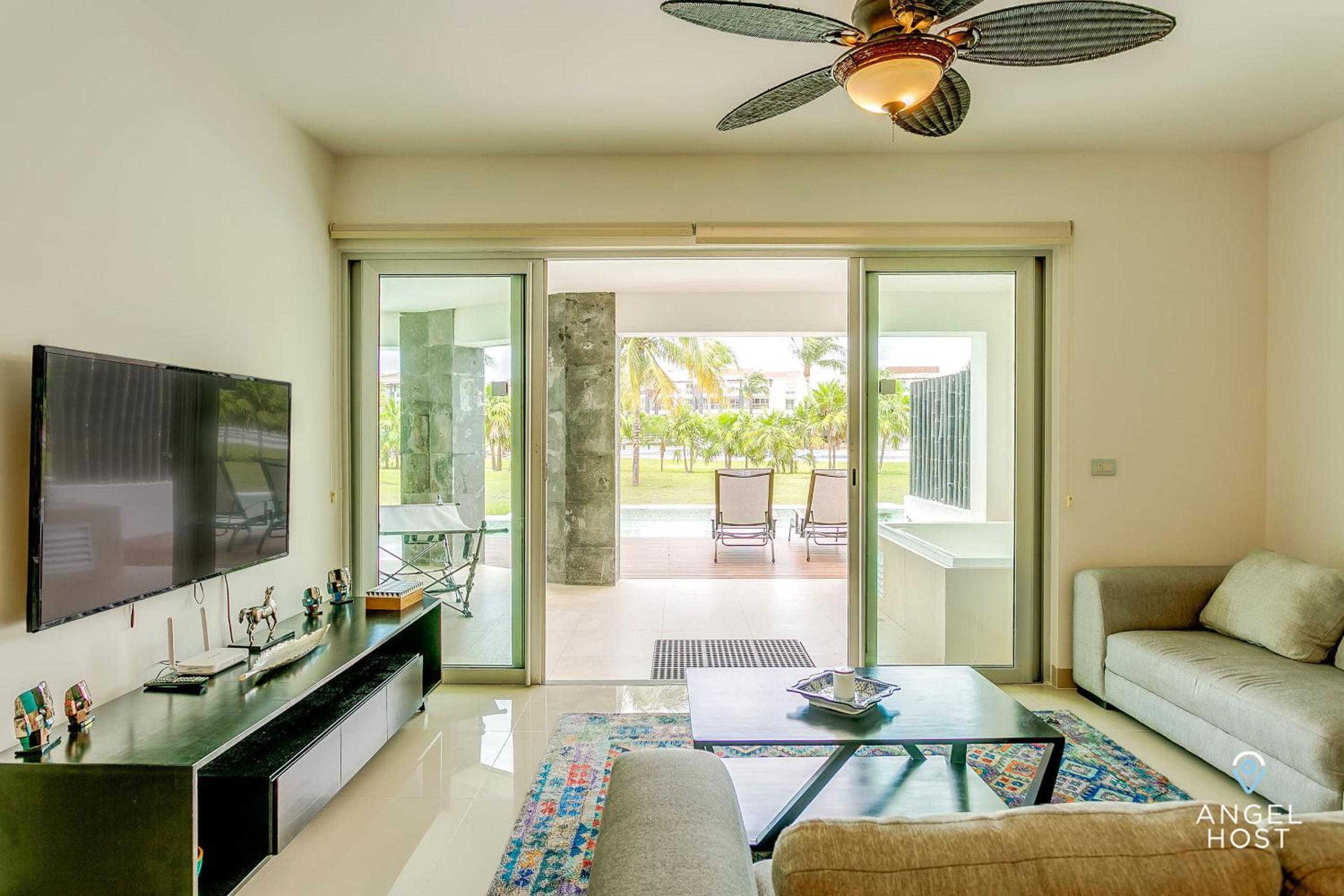NEW Condos with Private pool plus Restaurants and Gym view 4