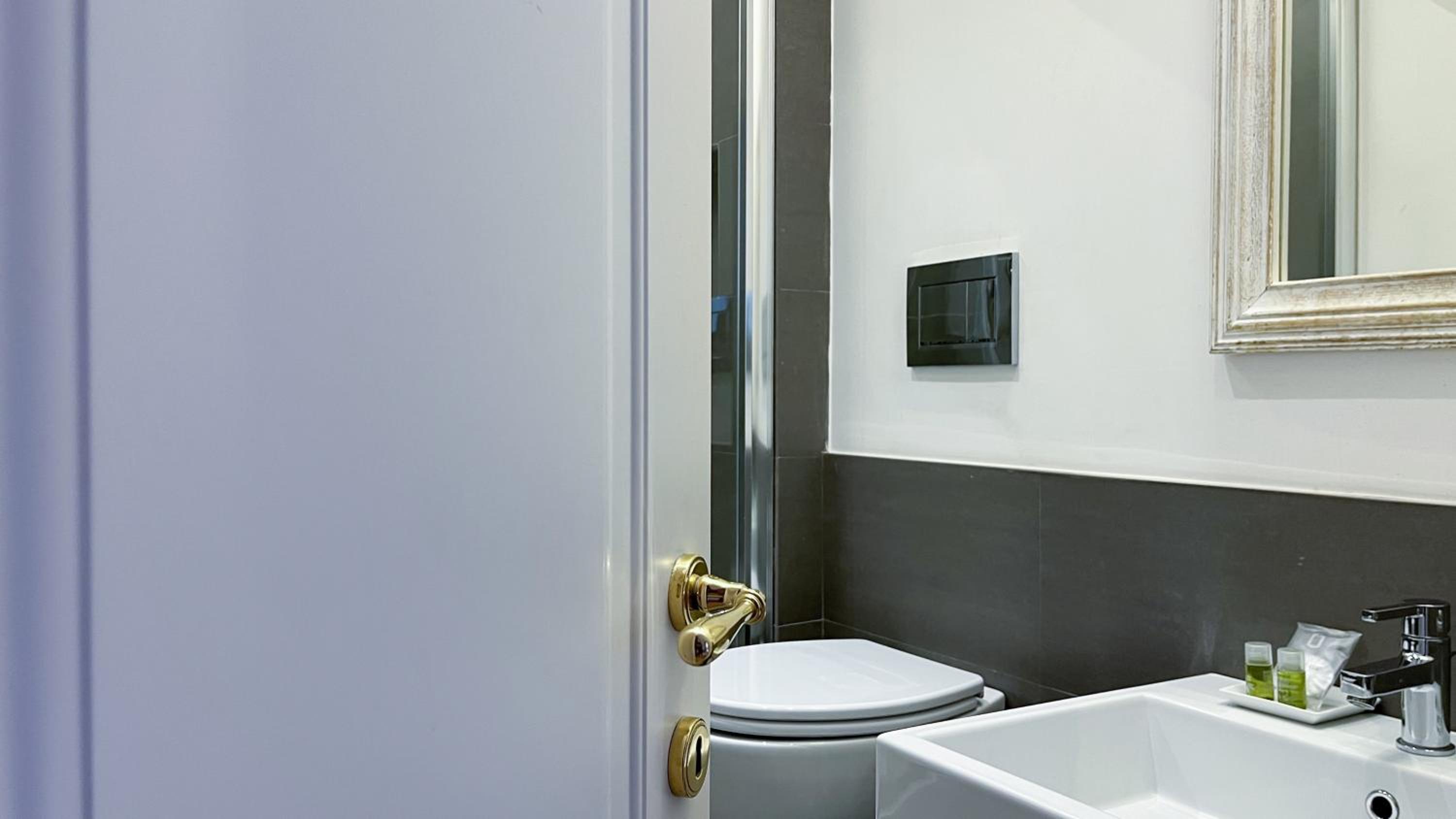 NTB Roma B&B