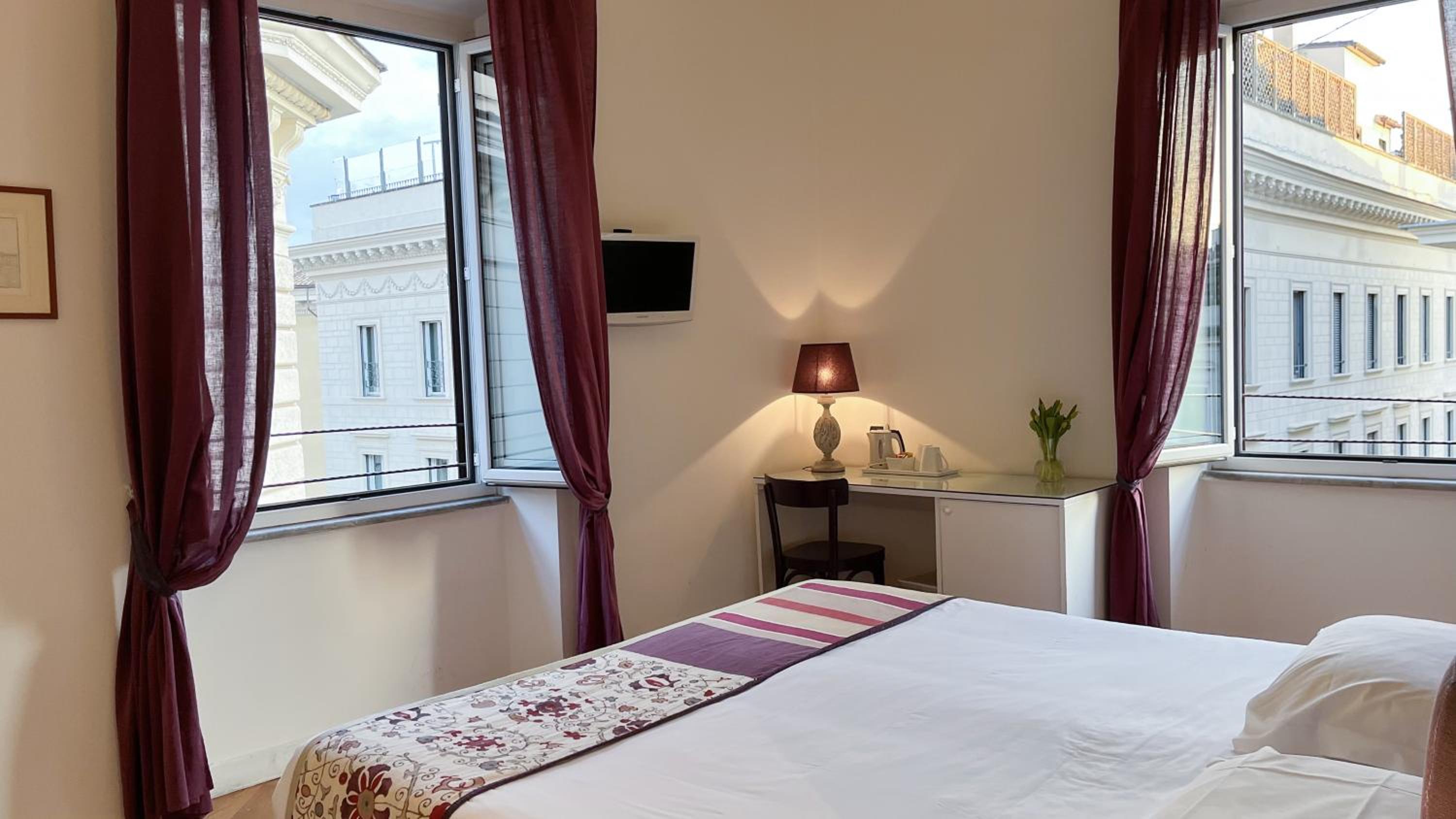 NTB Roma B&B