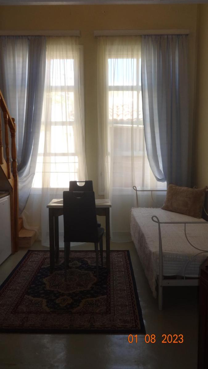 Photo 33