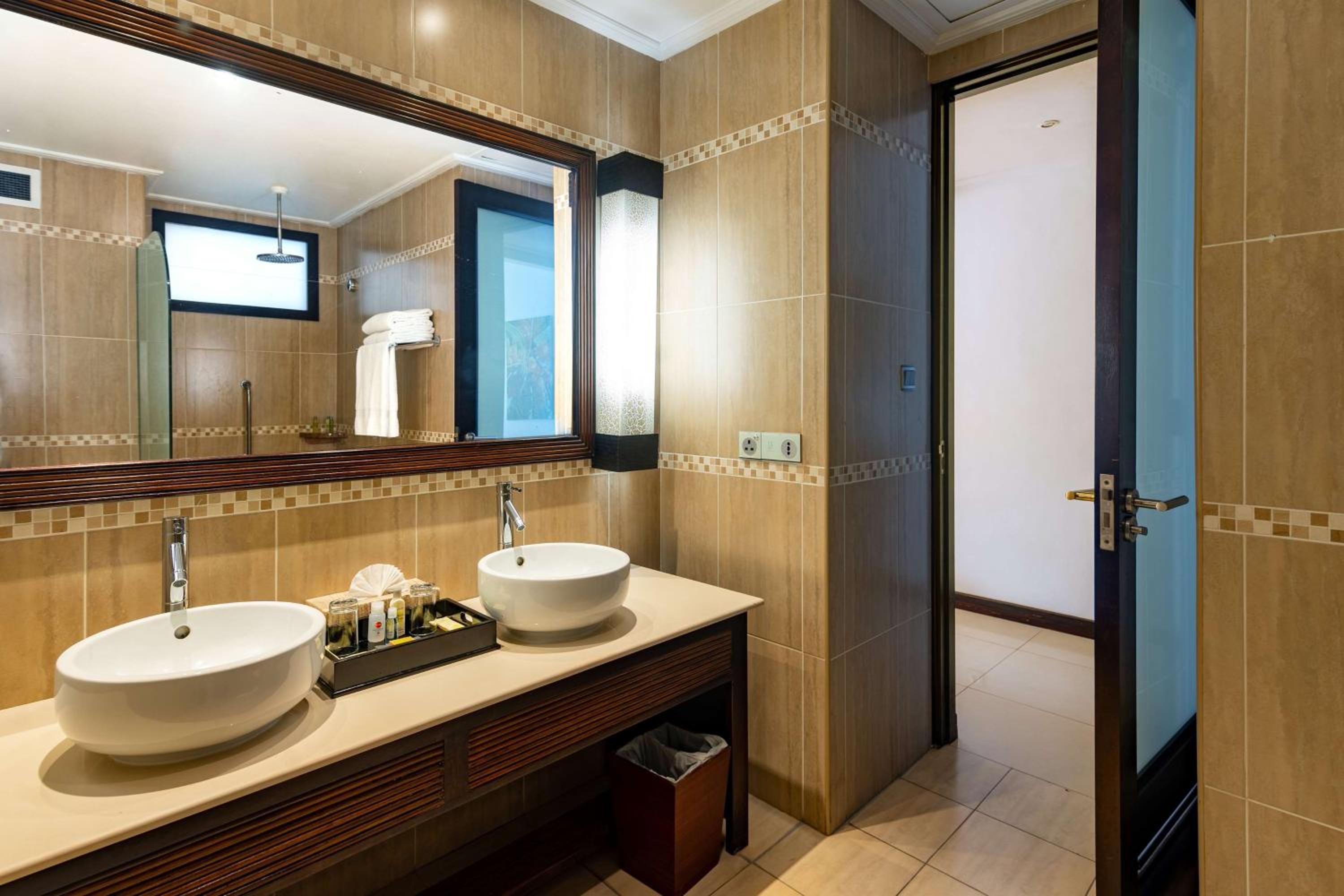 DoubleTree by Hilton Seychelles Allamanda Resort & Spa