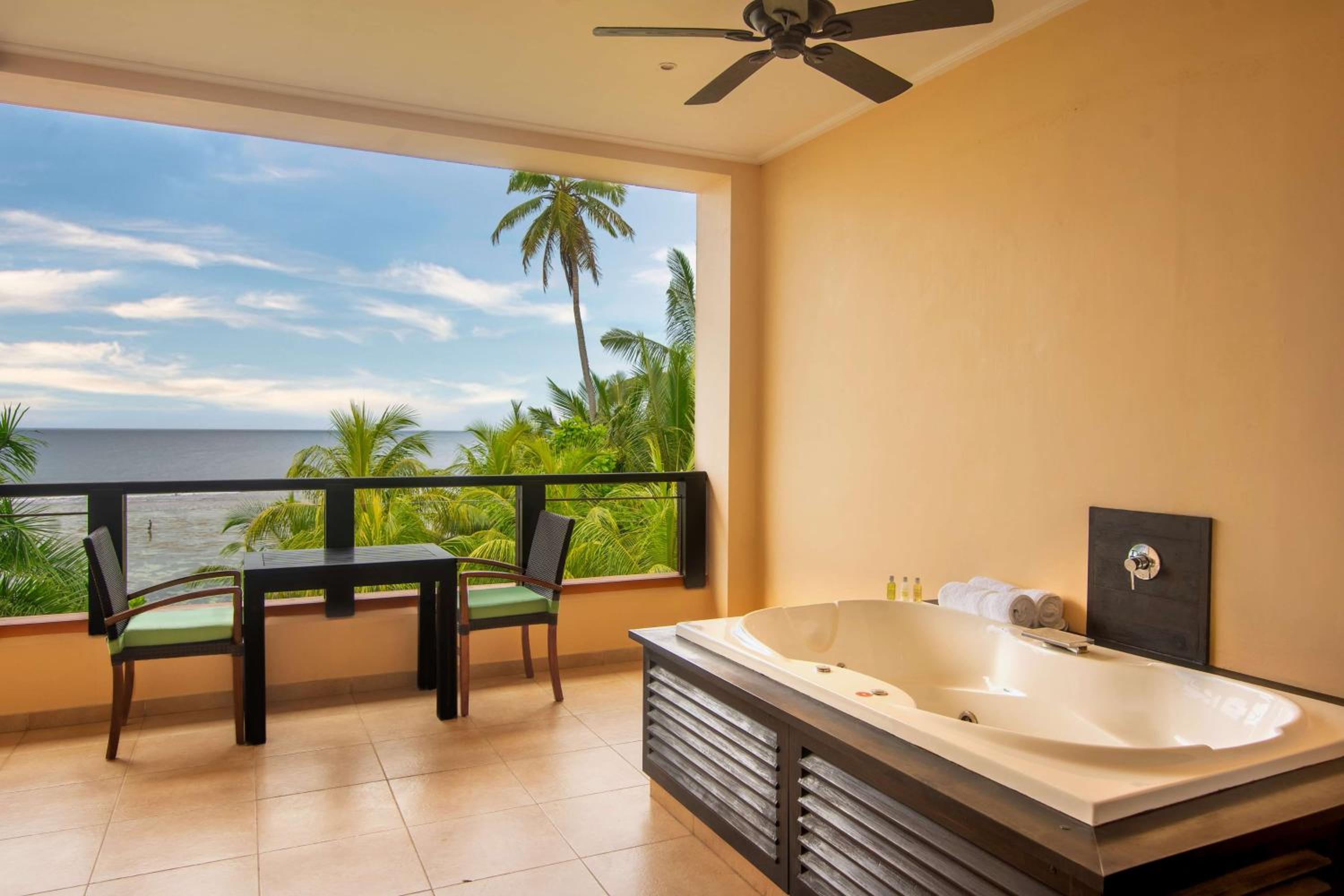 DoubleTree by Hilton Seychelles Allamanda Resort & Spa