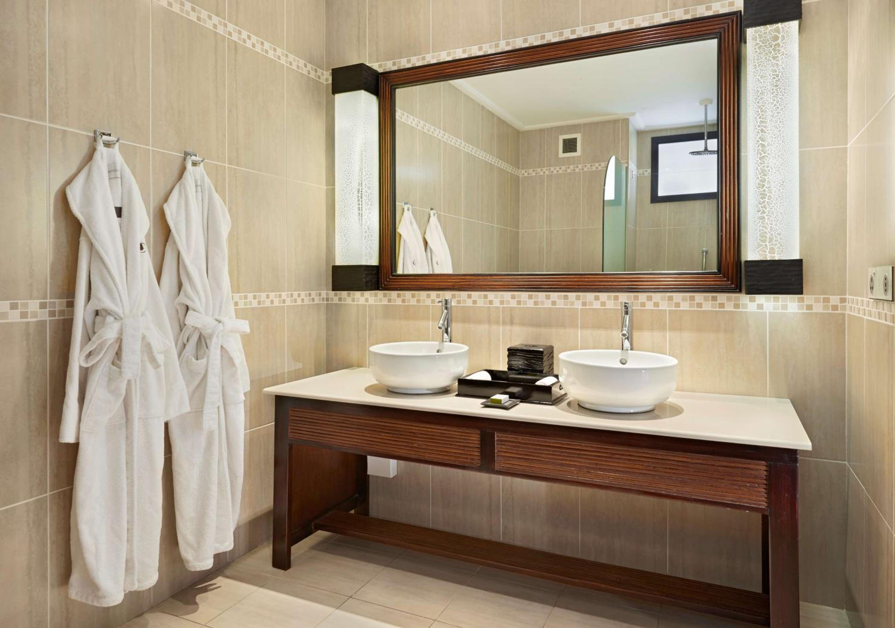 DoubleTree by Hilton Seychelles Allamanda Resort & Spa