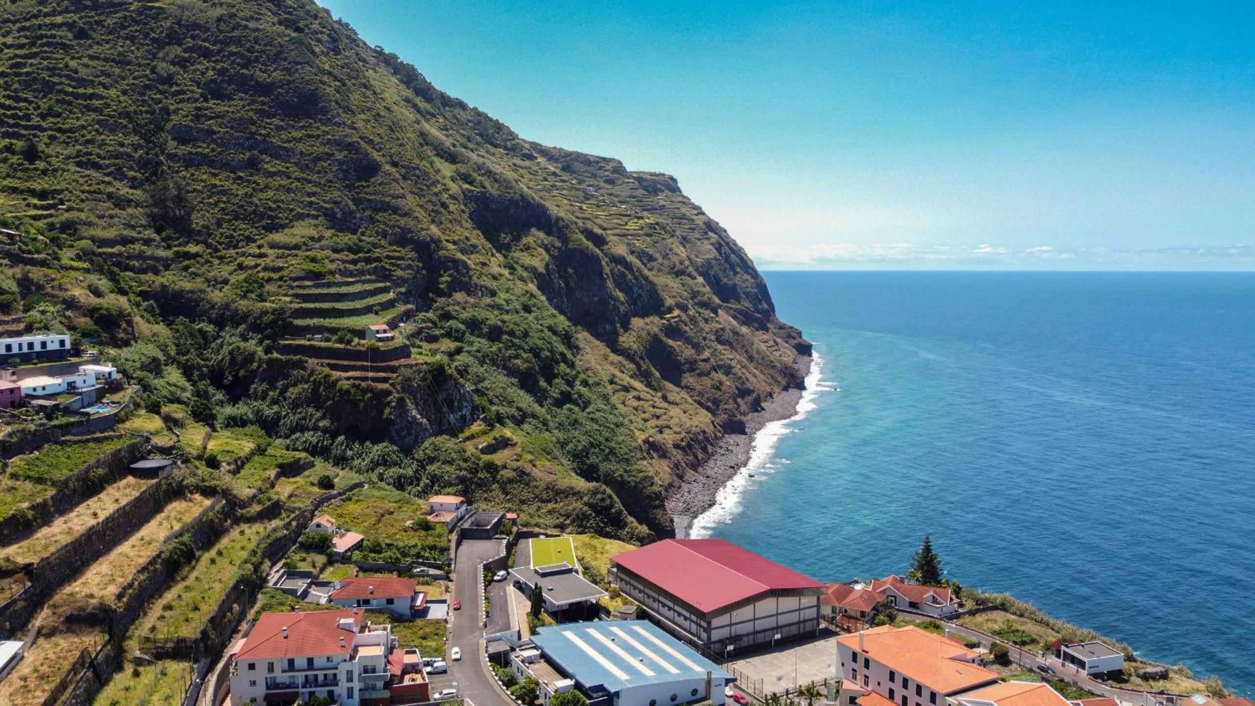 Sea & Mountain by Atlantic Holiday view 4