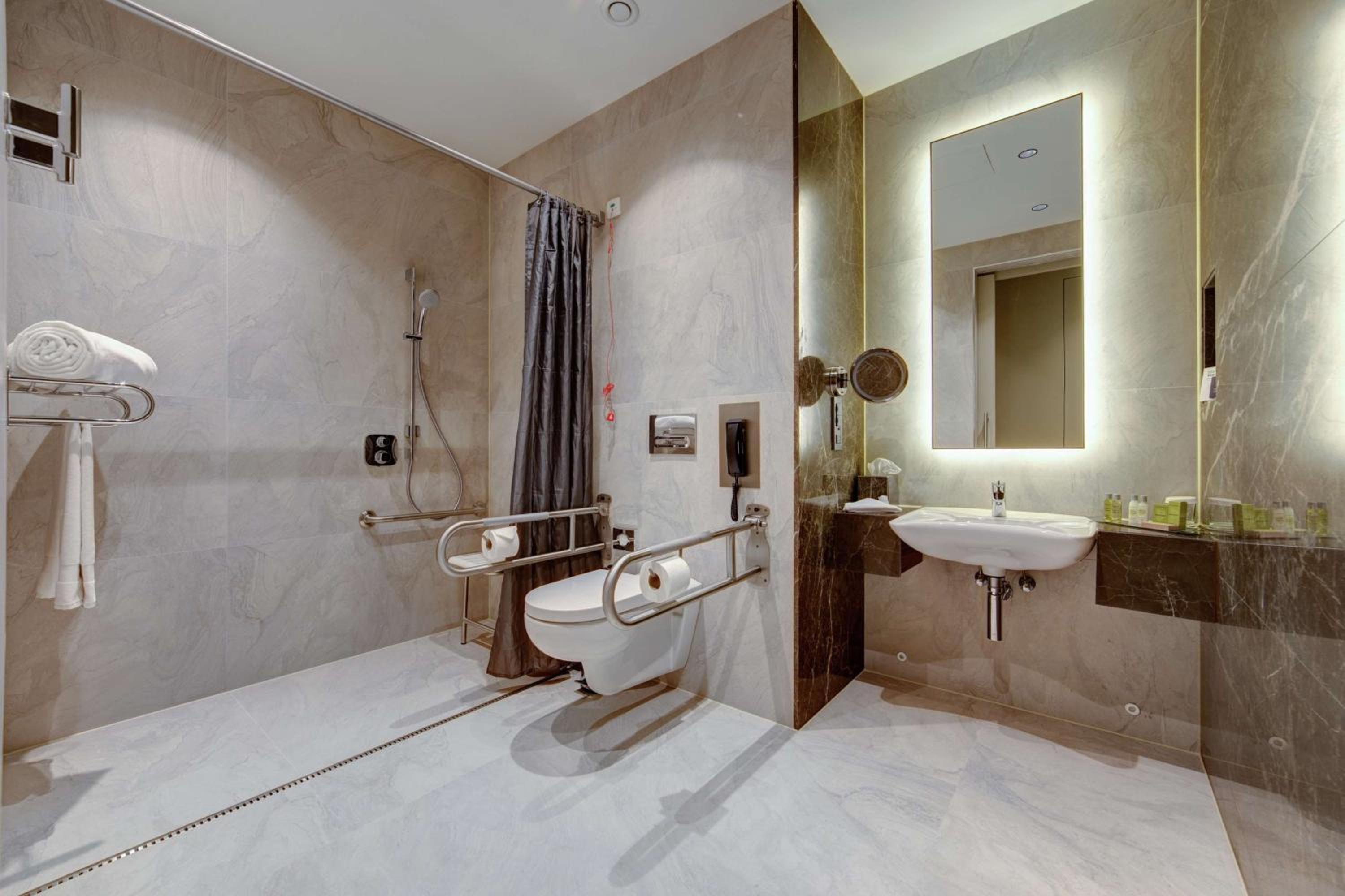 DoubleTree by Hilton Adana - Image 7