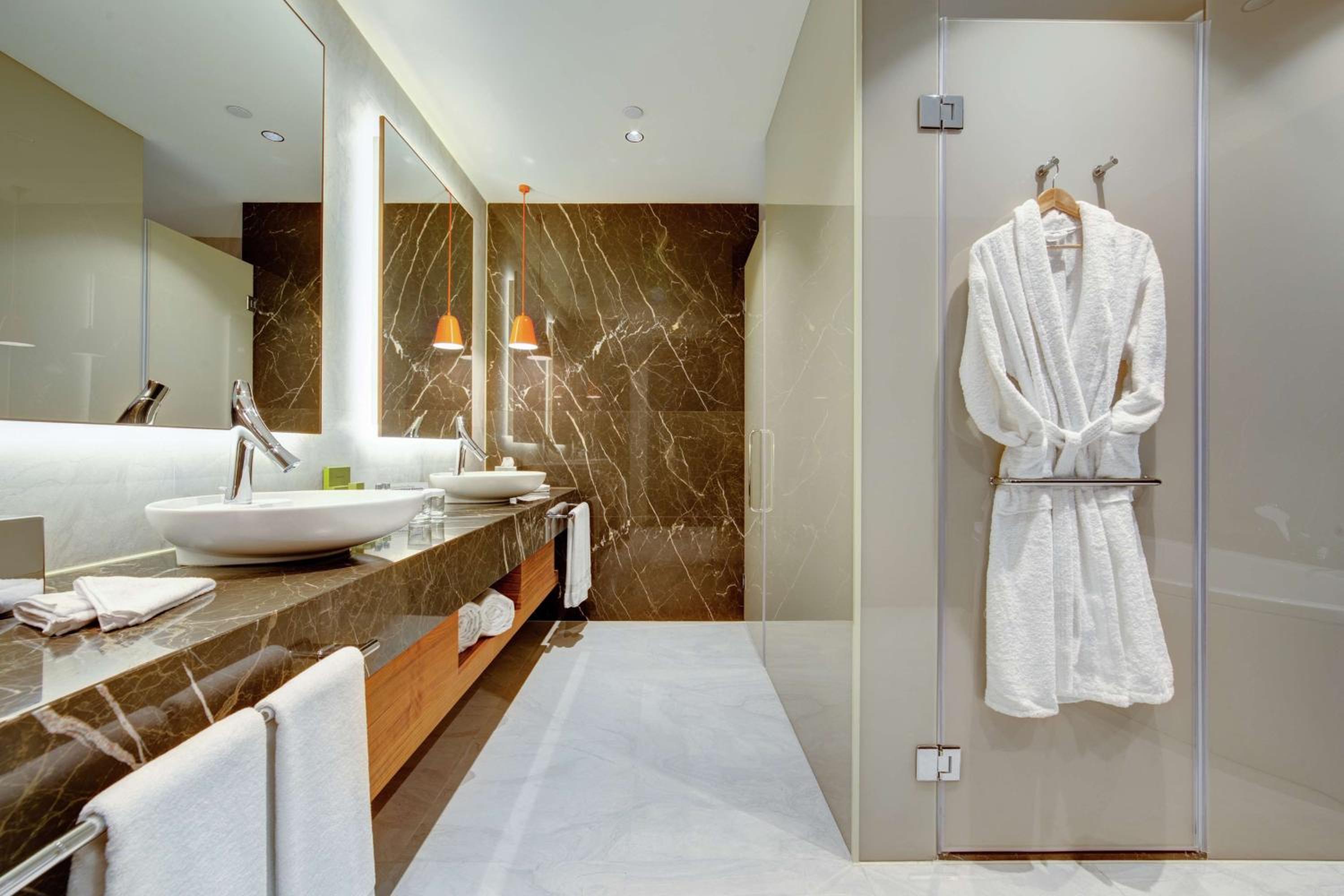 DoubleTree by Hilton Adana - Image 32