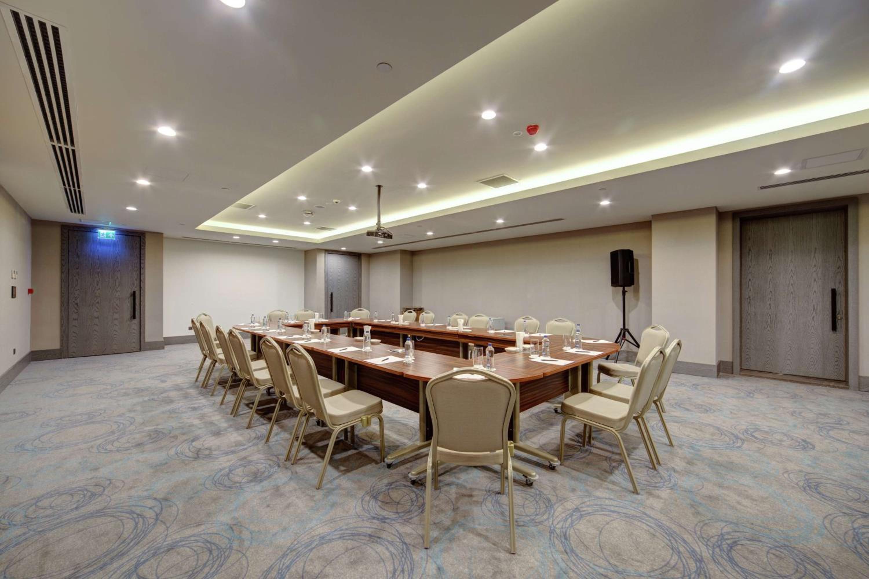 DoubleTree by Hilton Adana - Image 61