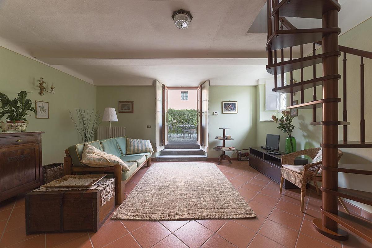 Villa Orsolini view 4
