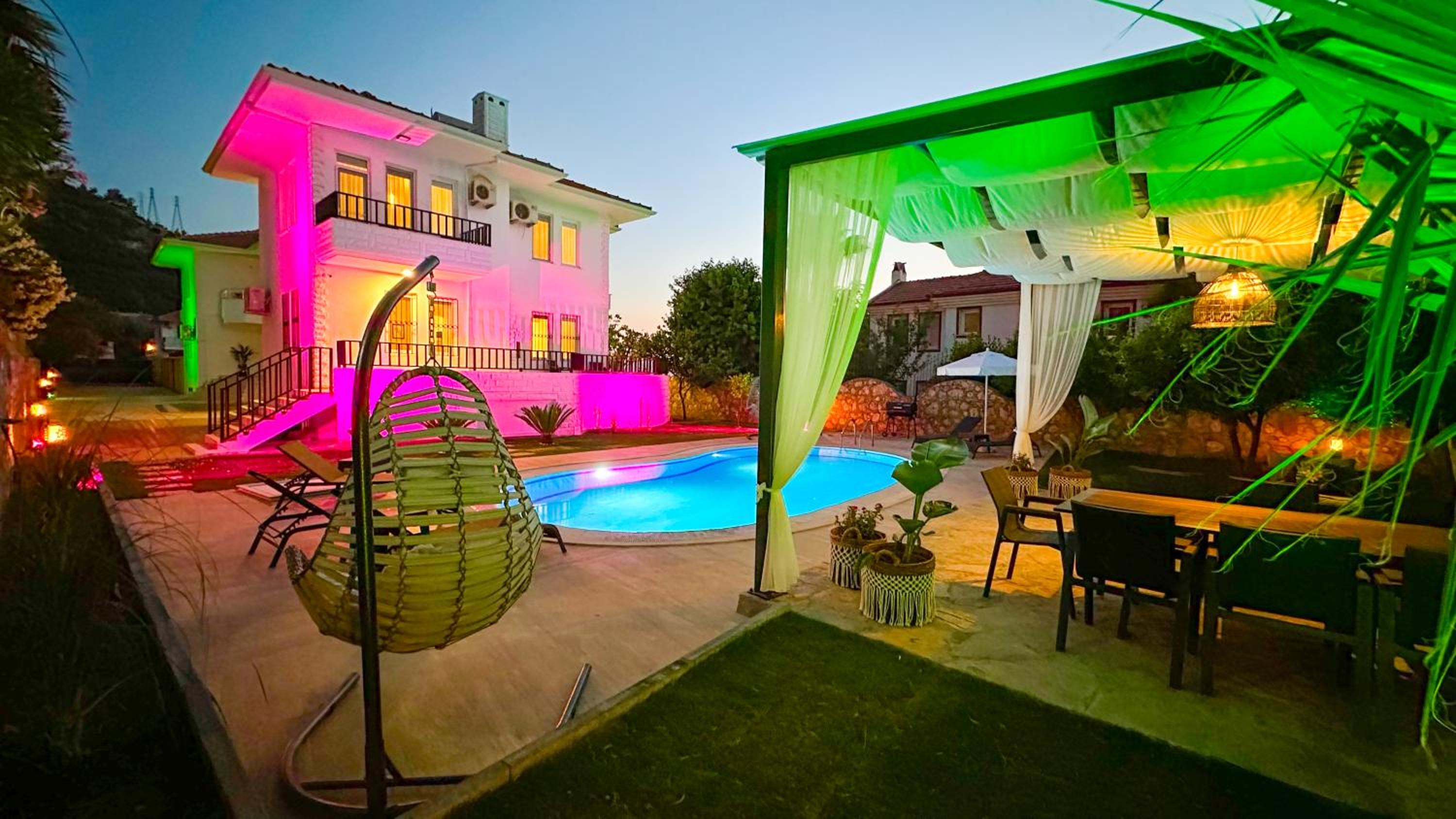 Villa Aivin view 2