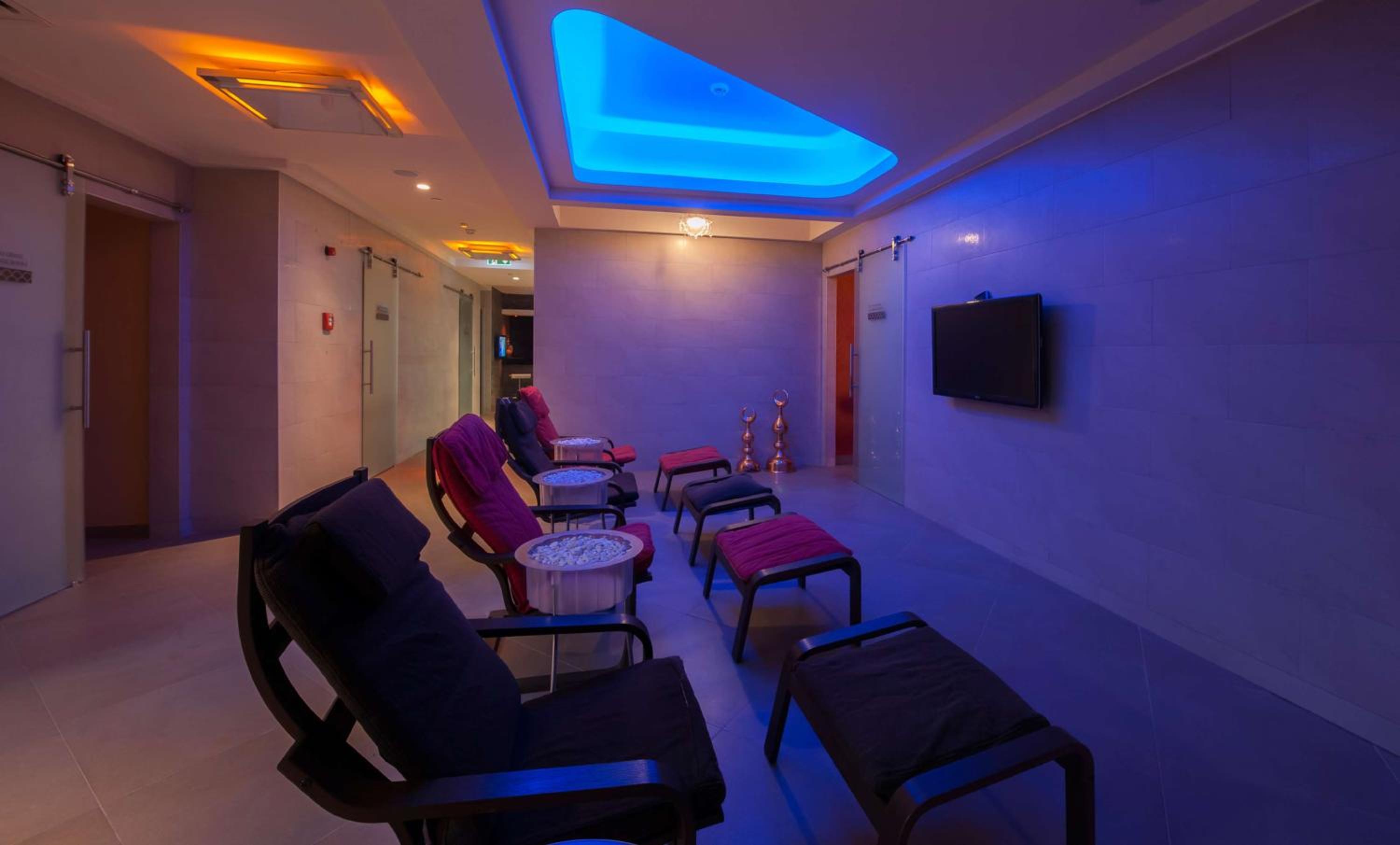 DoubleTree by Hilton Istanbul - Sirkeci - Image 11