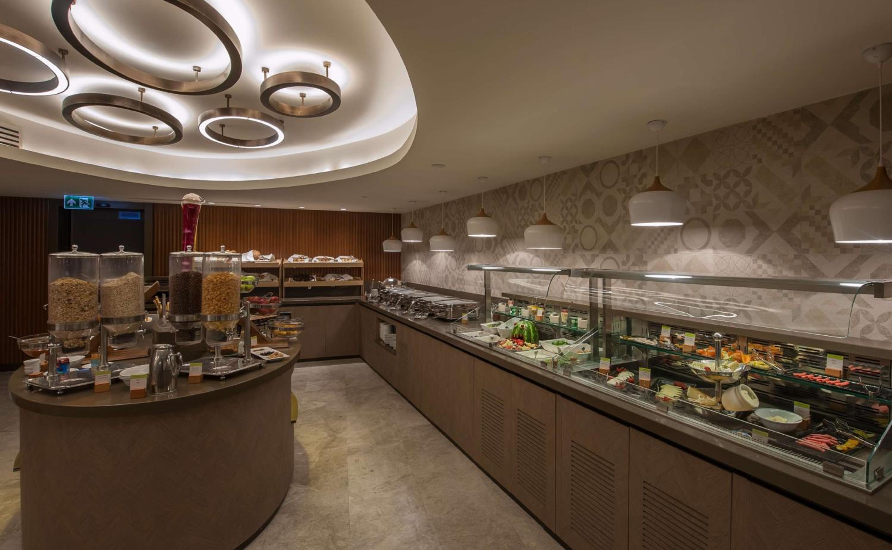 DoubleTree by Hilton Istanbul - Sirkeci - Image 16