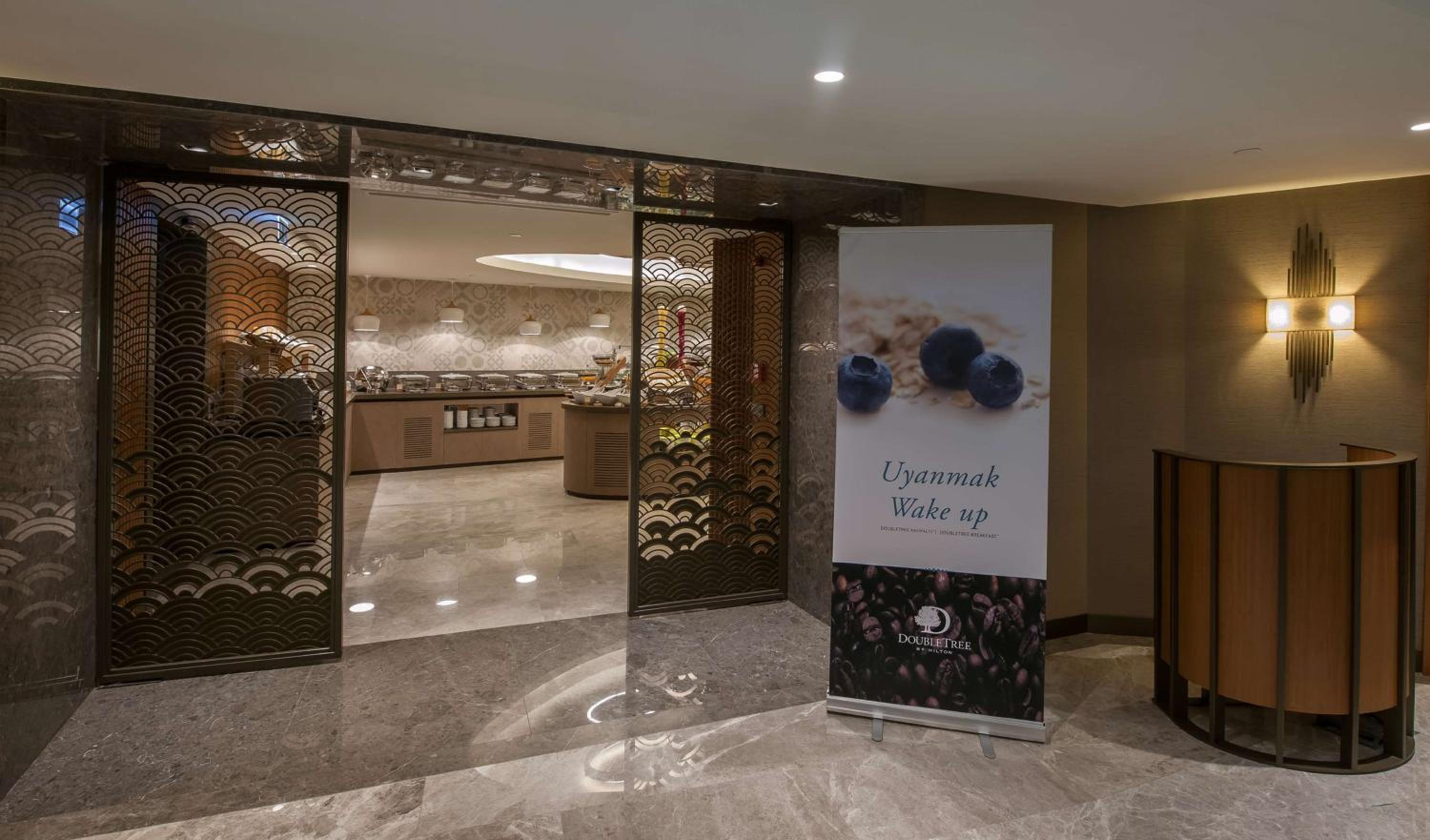 DoubleTree by Hilton Istanbul - Sirkeci - Image 20