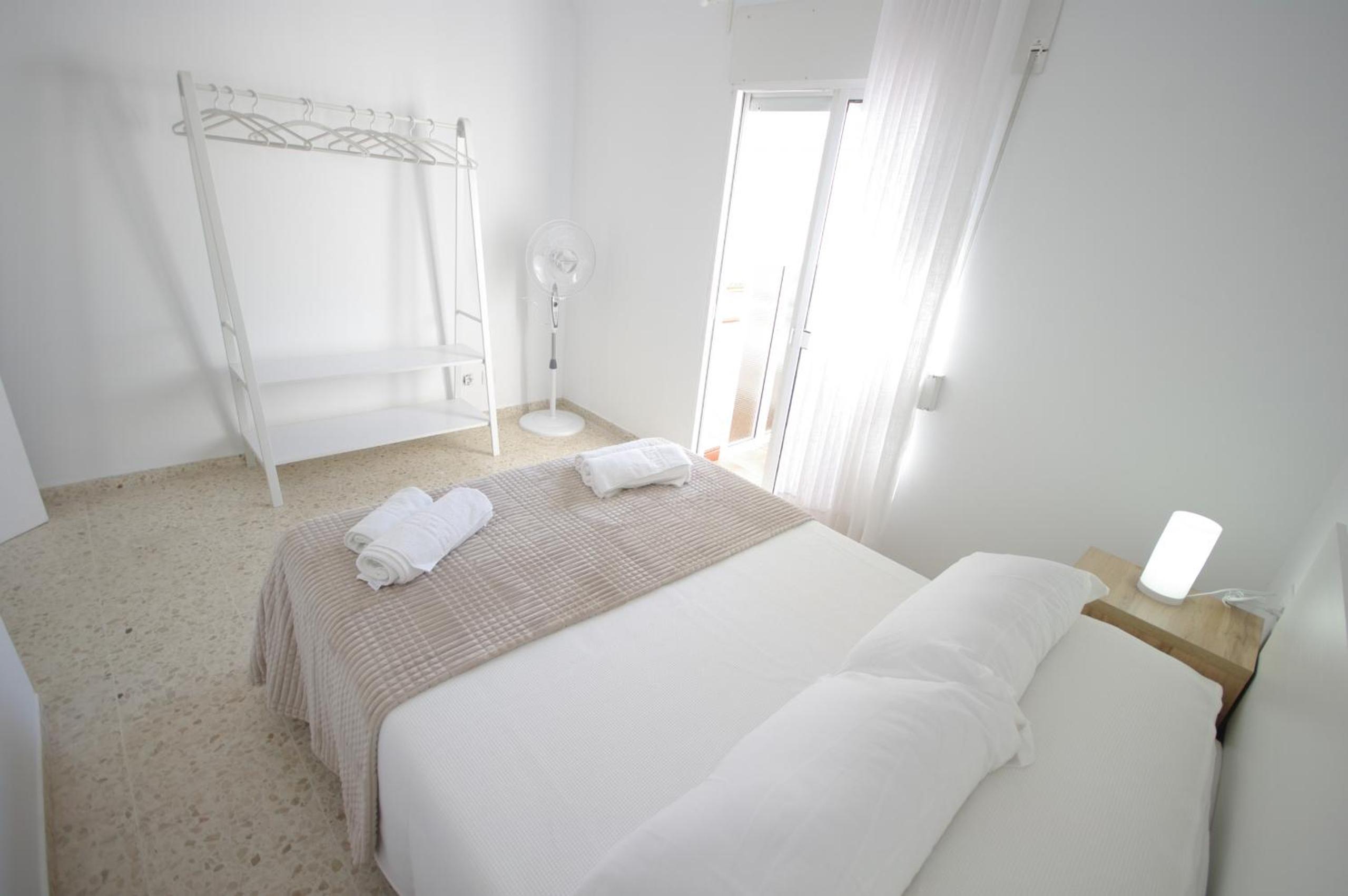 135 Livingtarifa Luna photo 5