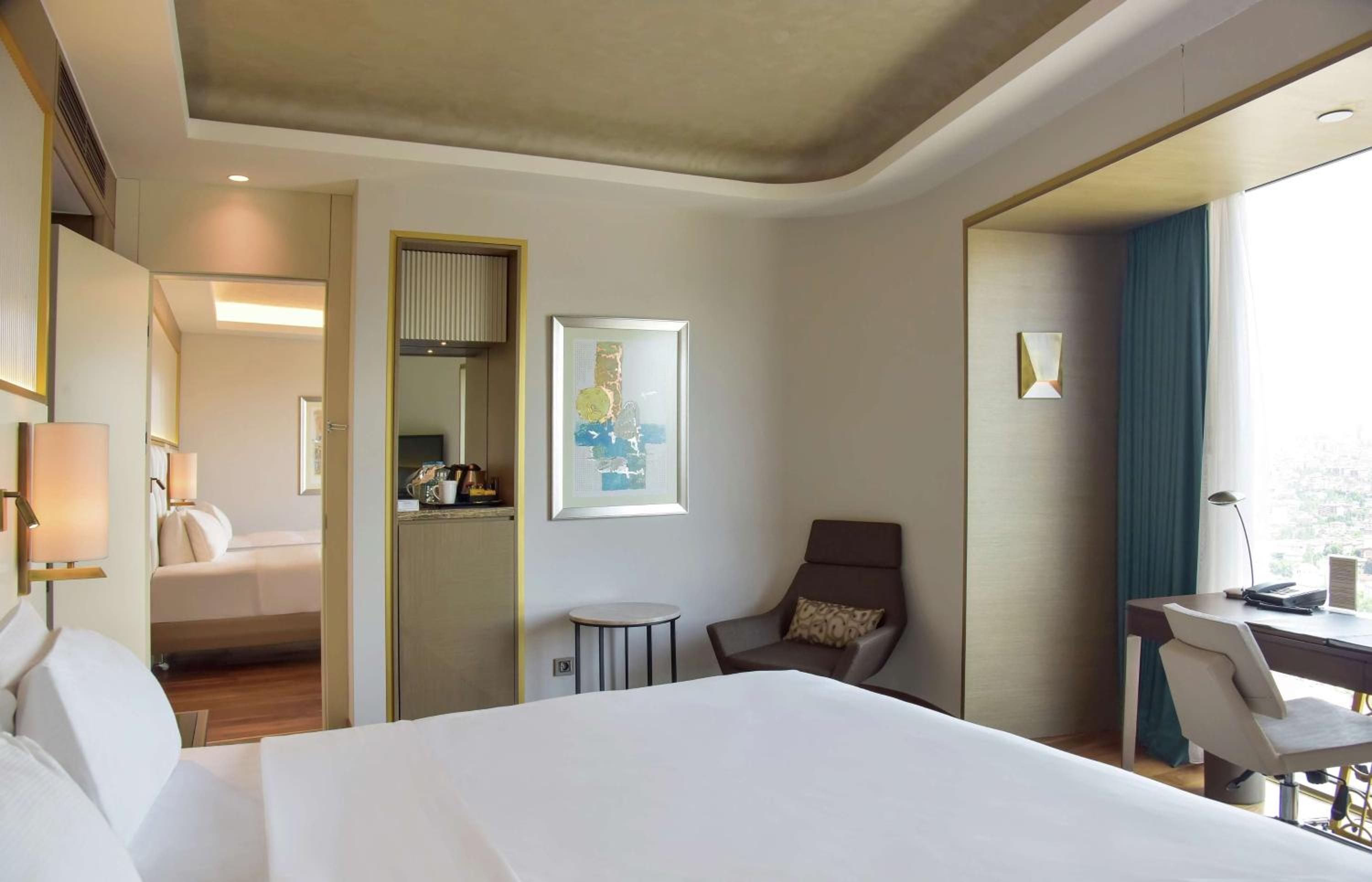 Hilton Istanbul Kozyatagi - Image 29