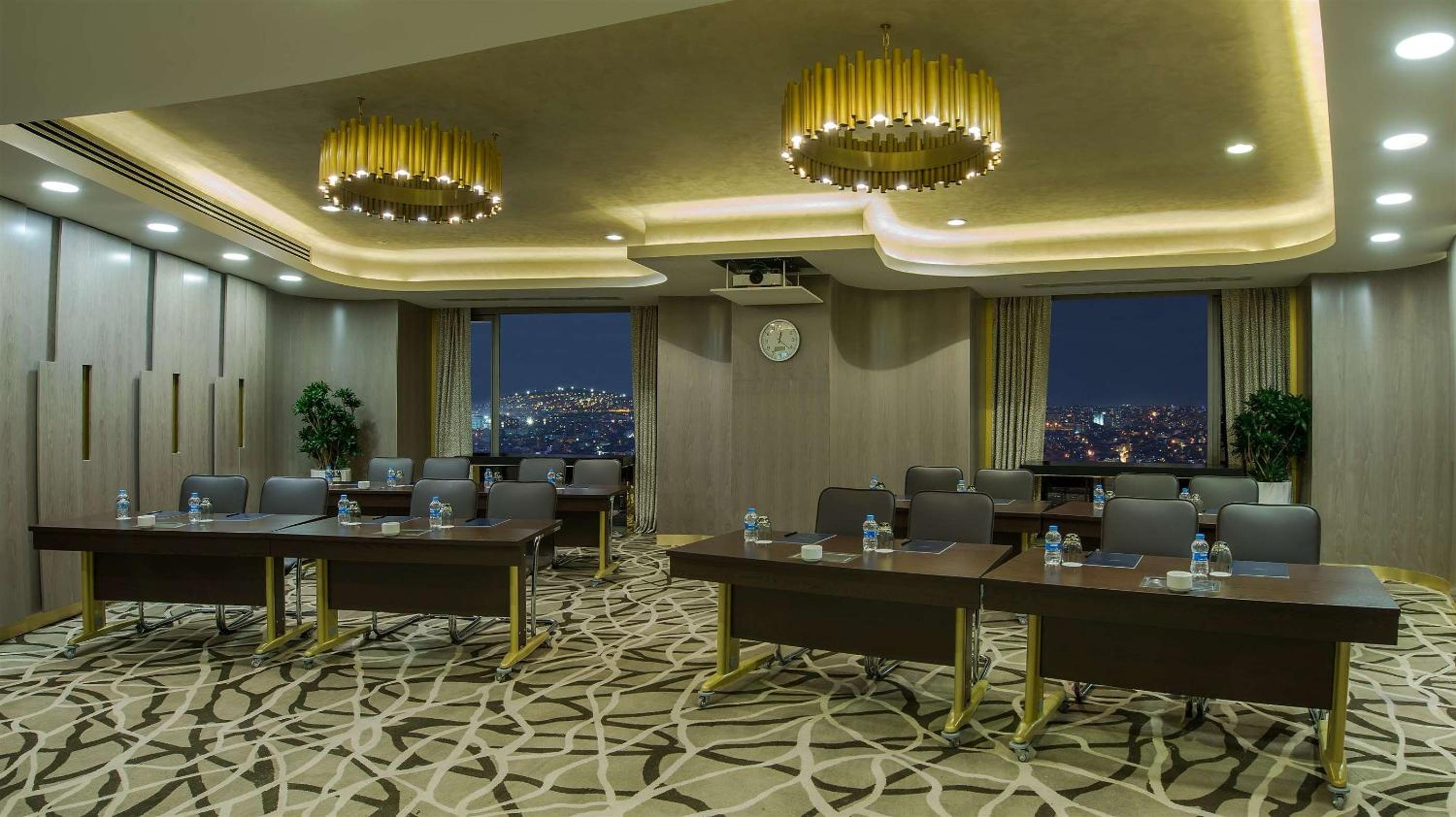 Hilton Istanbul Kozyatagi - Image 70