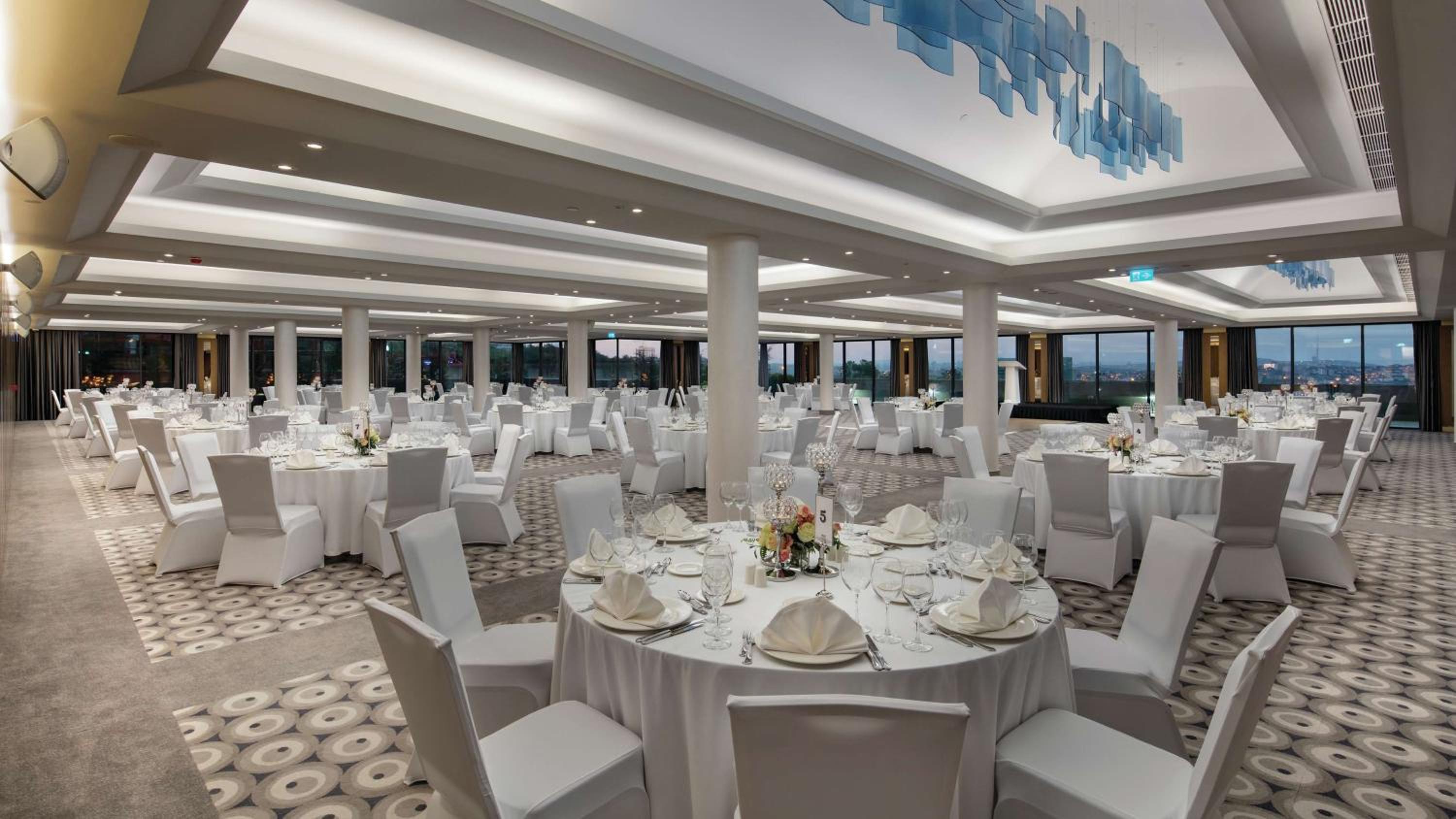 Hilton Istanbul Maslak - Image 16
