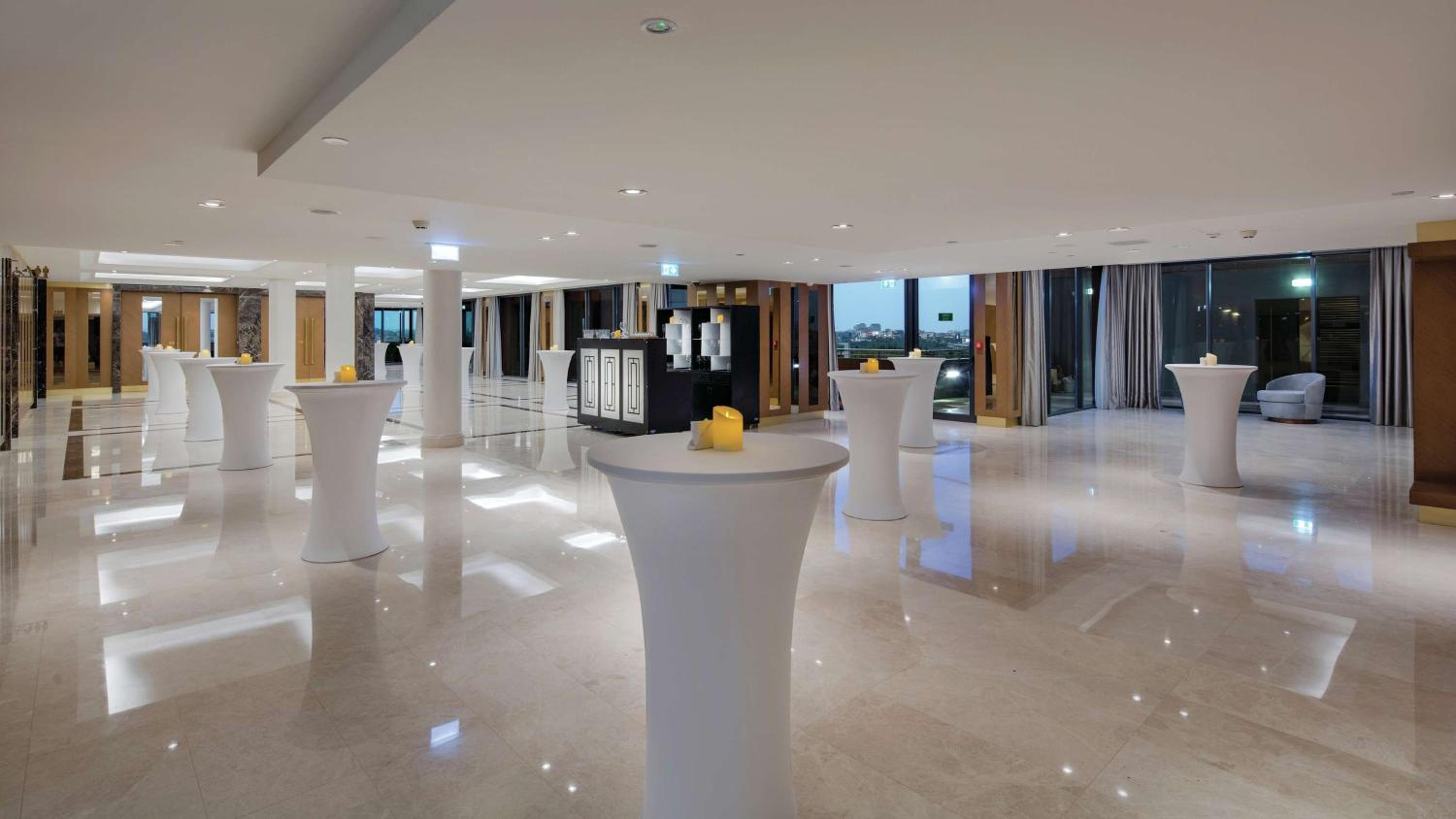 Hilton Istanbul Maslak - Image 75