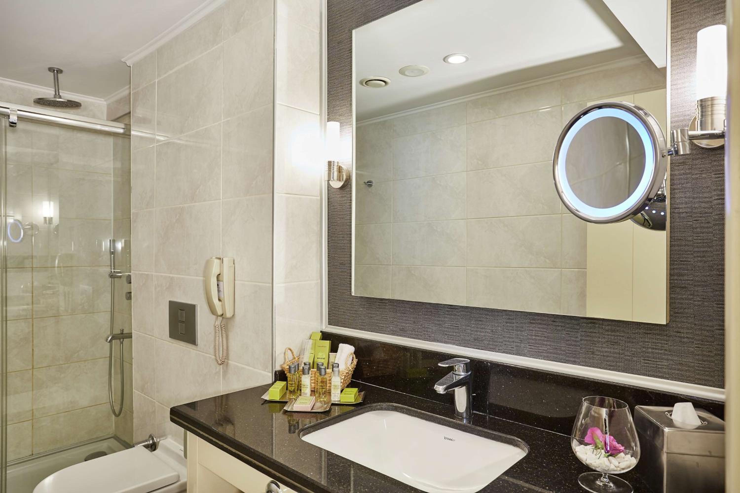 DoubleTree by Hilton Izmir - Alsancak - Image 75
