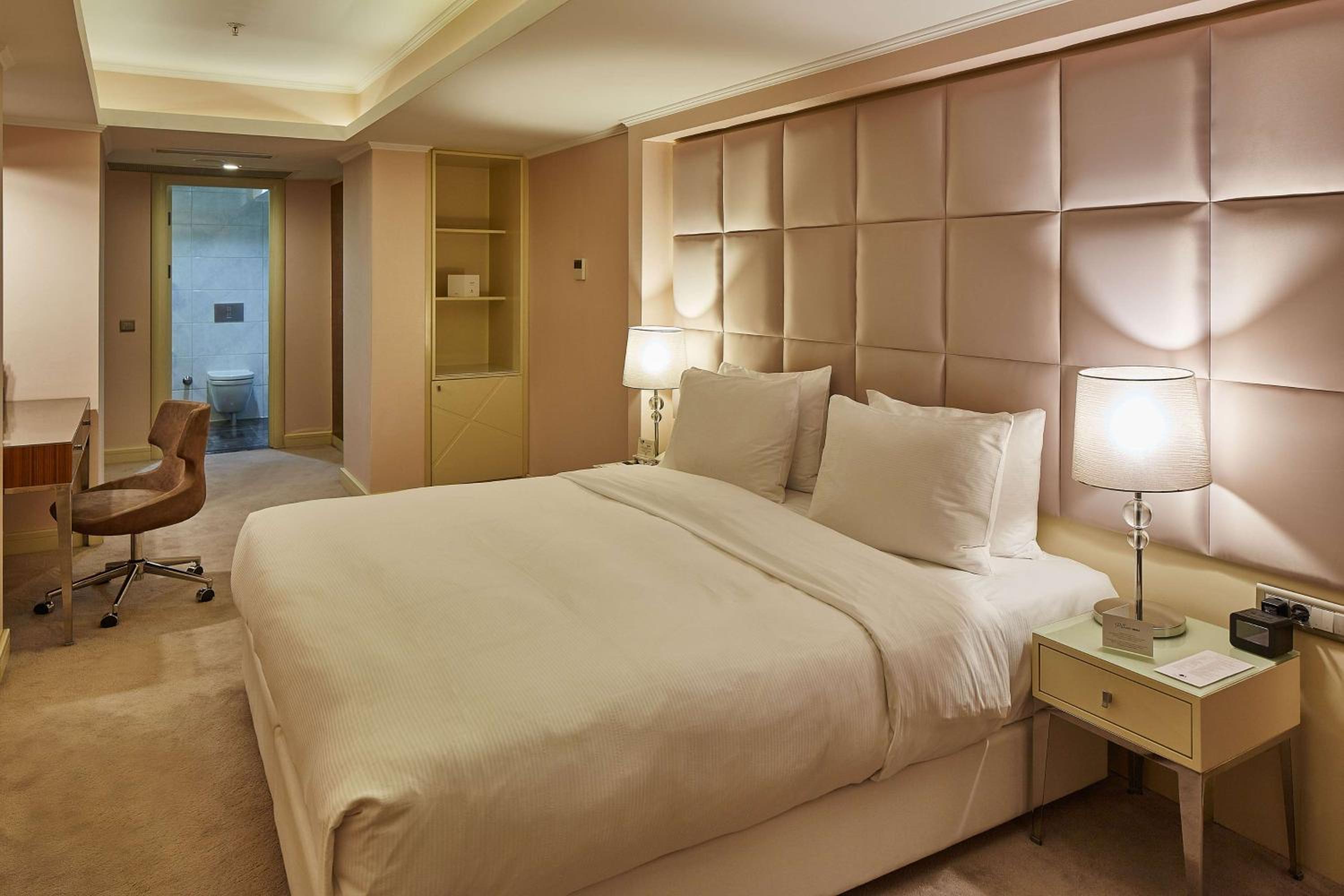 DoubleTree by Hilton Izmir - Alsancak - Image 83