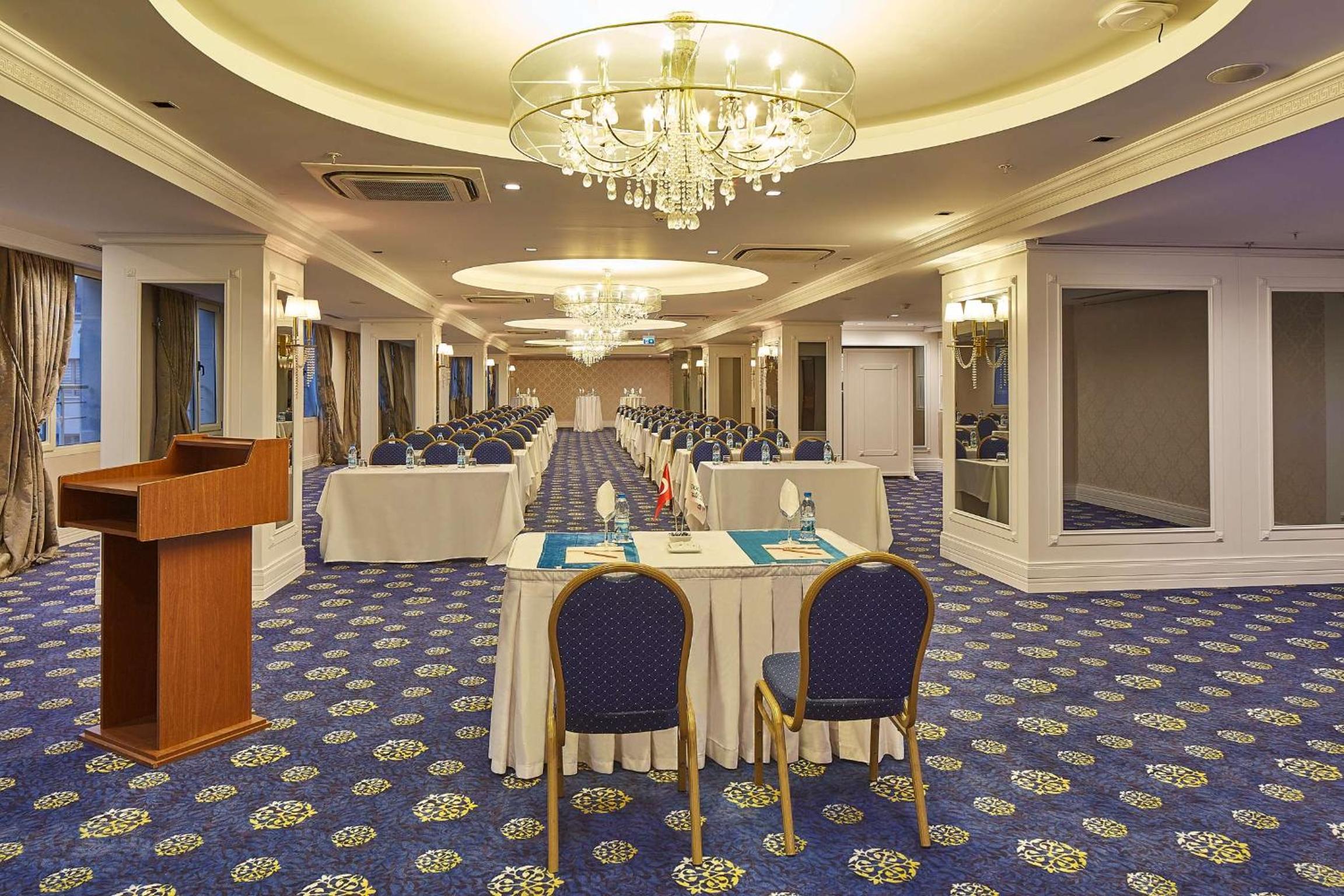 DoubleTree by Hilton Izmir - Alsancak - Image 63