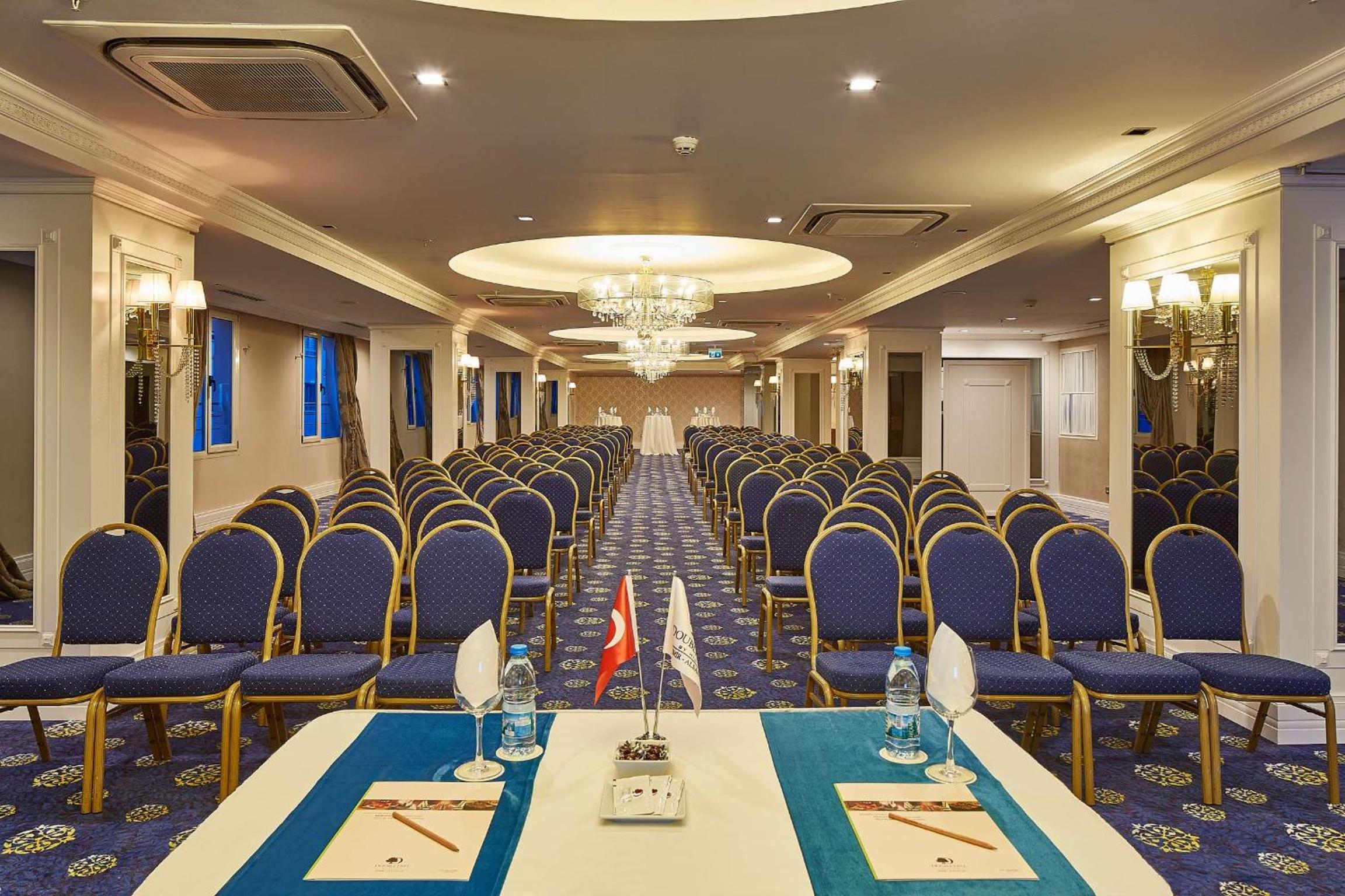 DoubleTree by Hilton Izmir - Alsancak - Image 89