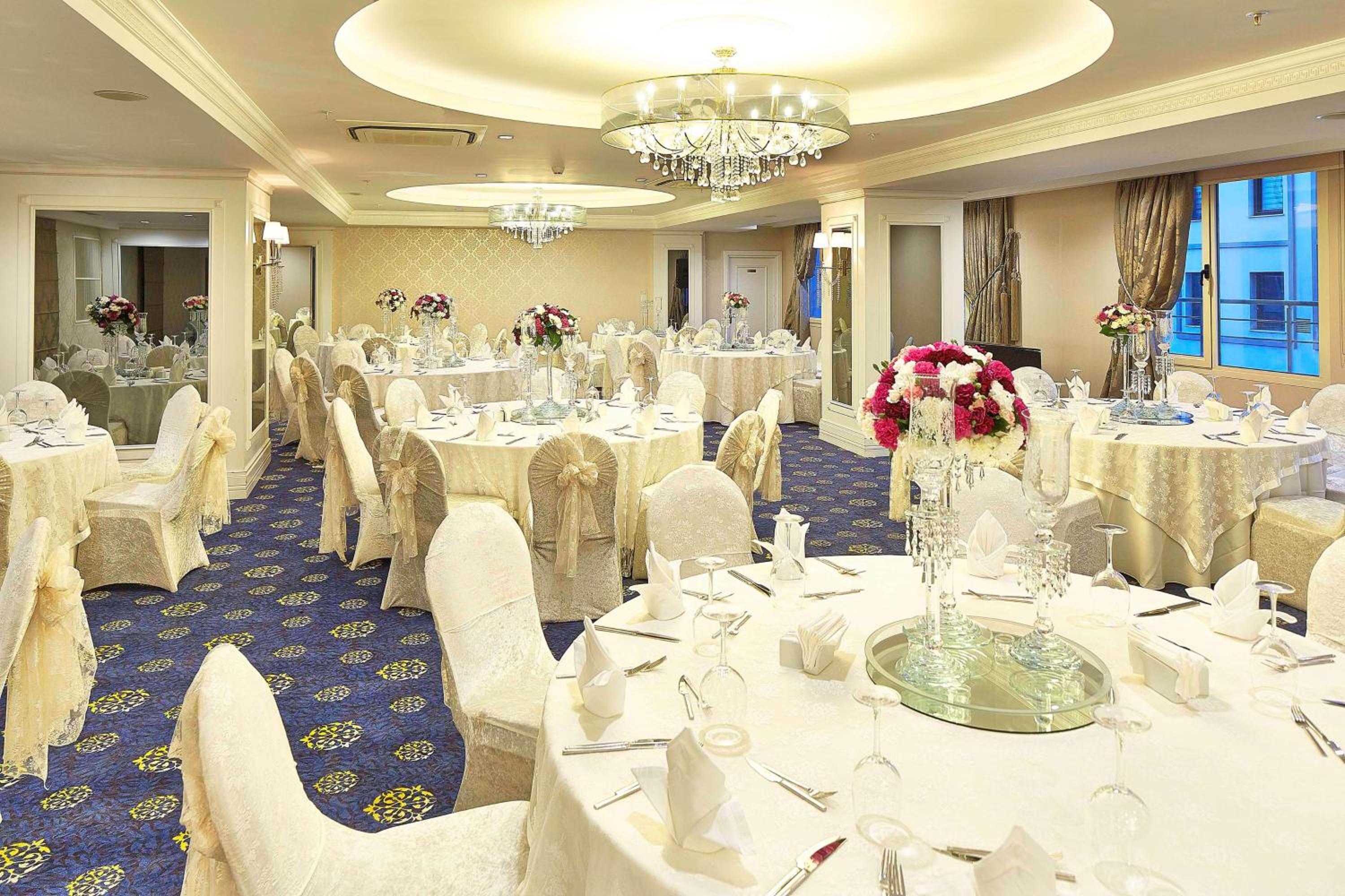 DoubleTree by Hilton Izmir - Alsancak - Image 41
