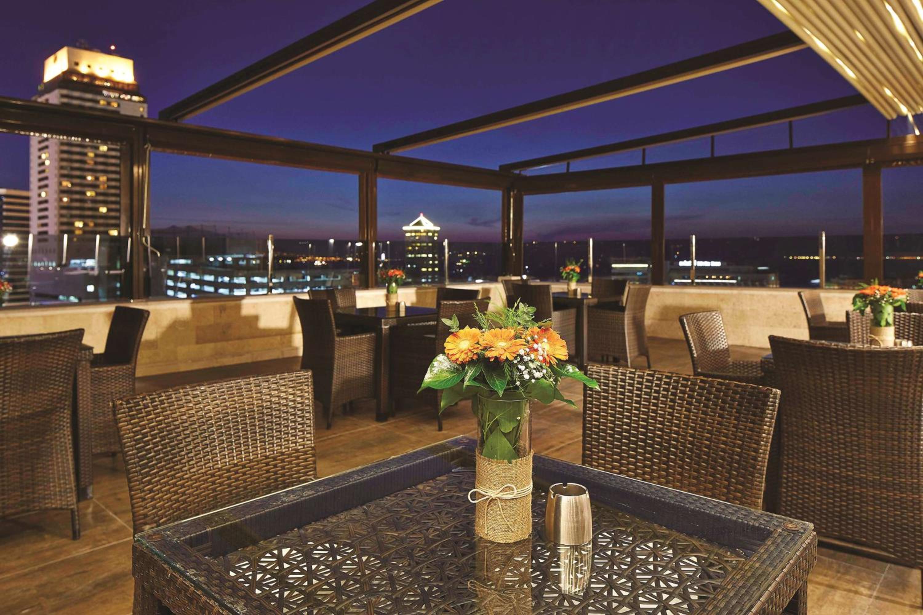 DoubleTree by Hilton Izmir - Alsancak - Image 48
