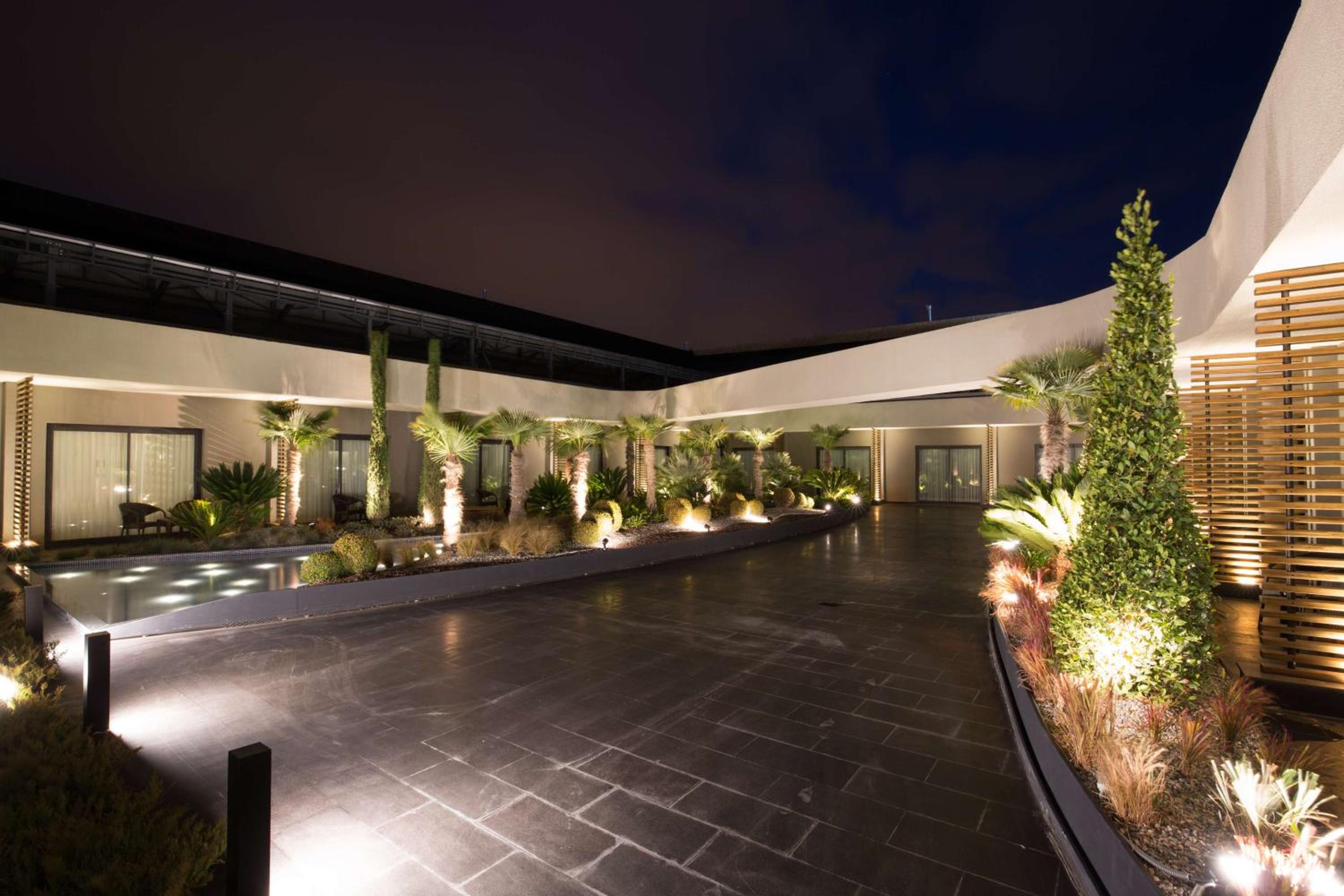 DoubleTree By Hilton Izmir Airport - Image 63
