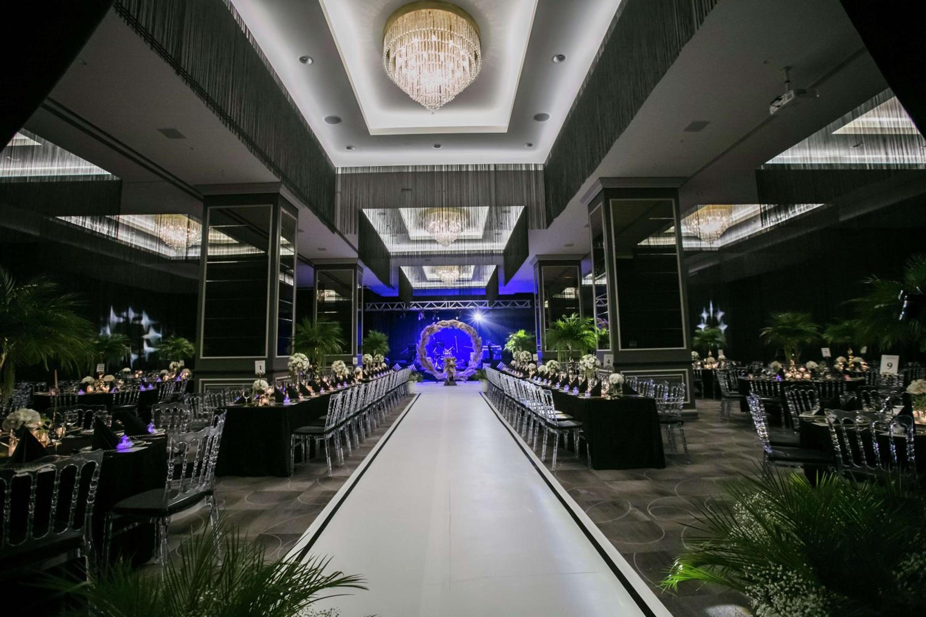 DoubleTree By Hilton Izmir Airport - Image 84