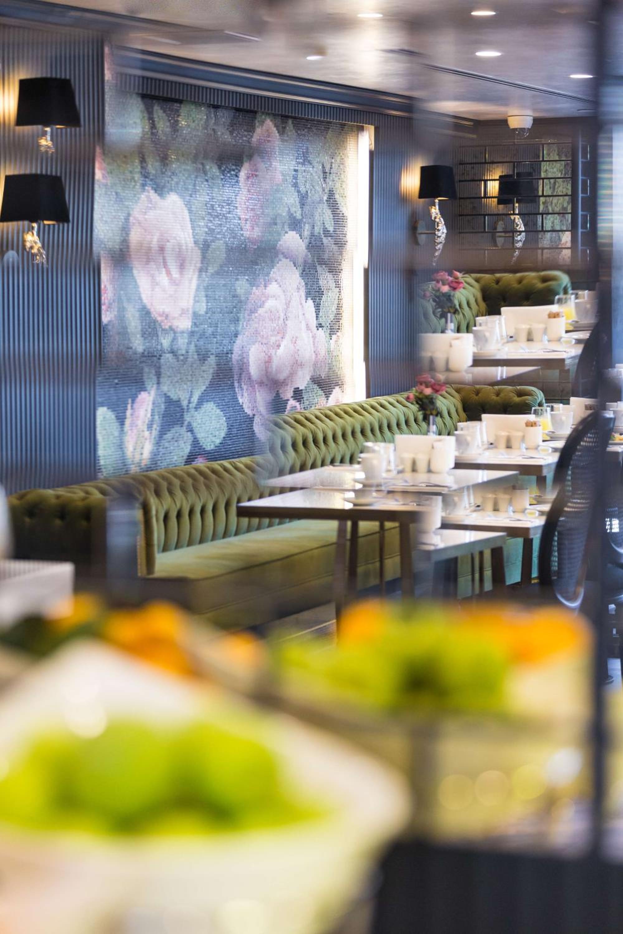 DoubleTree By Hilton Izmir Airport - Image 86