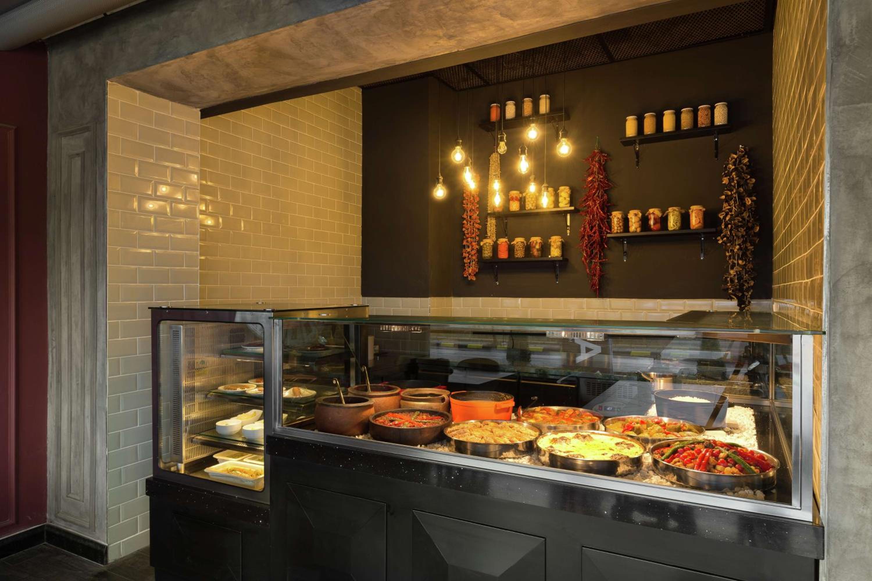 DoubleTree By Hilton Izmir Airport - Image 60