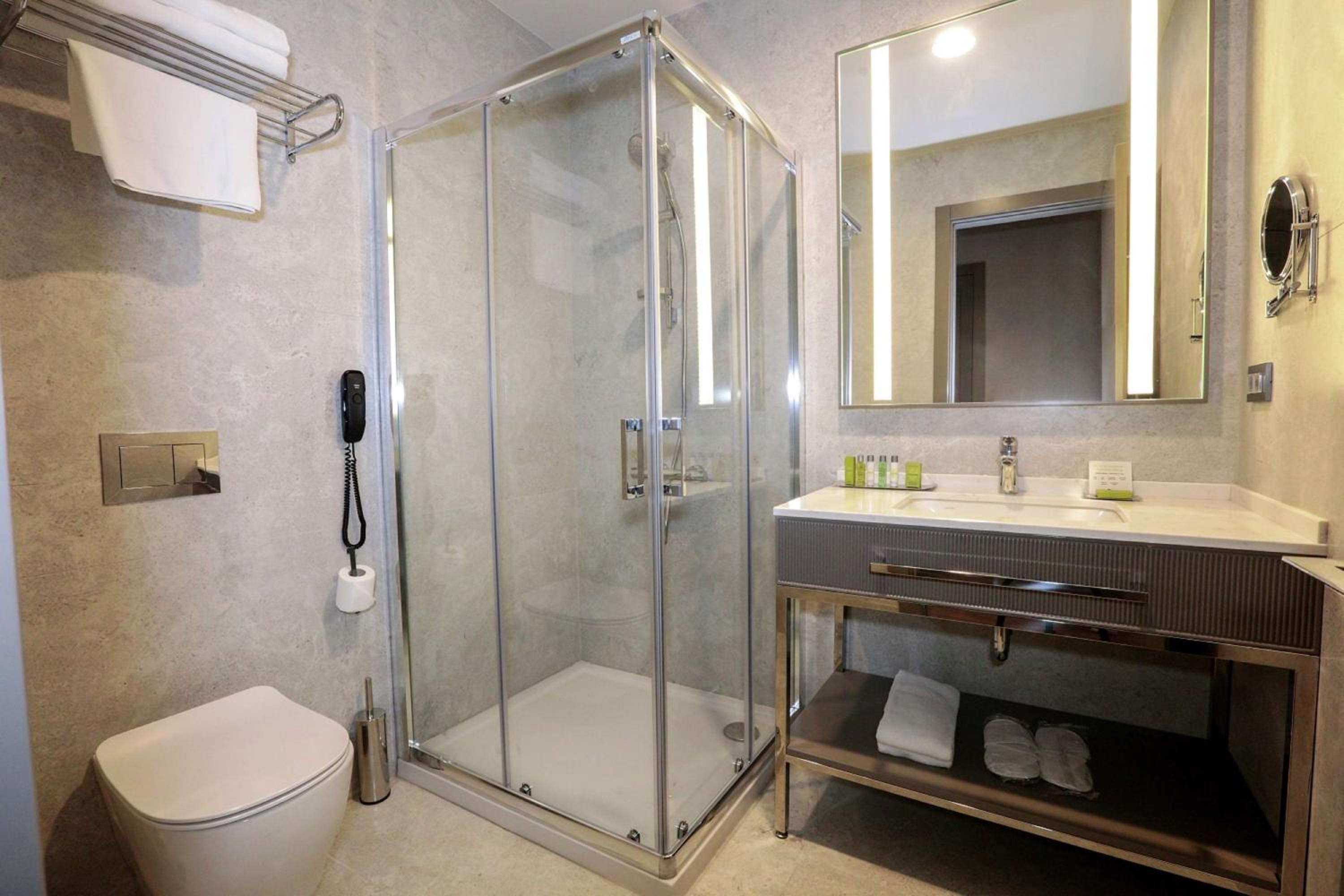 DoubleTree By Hilton Izmir Airport - Image 101