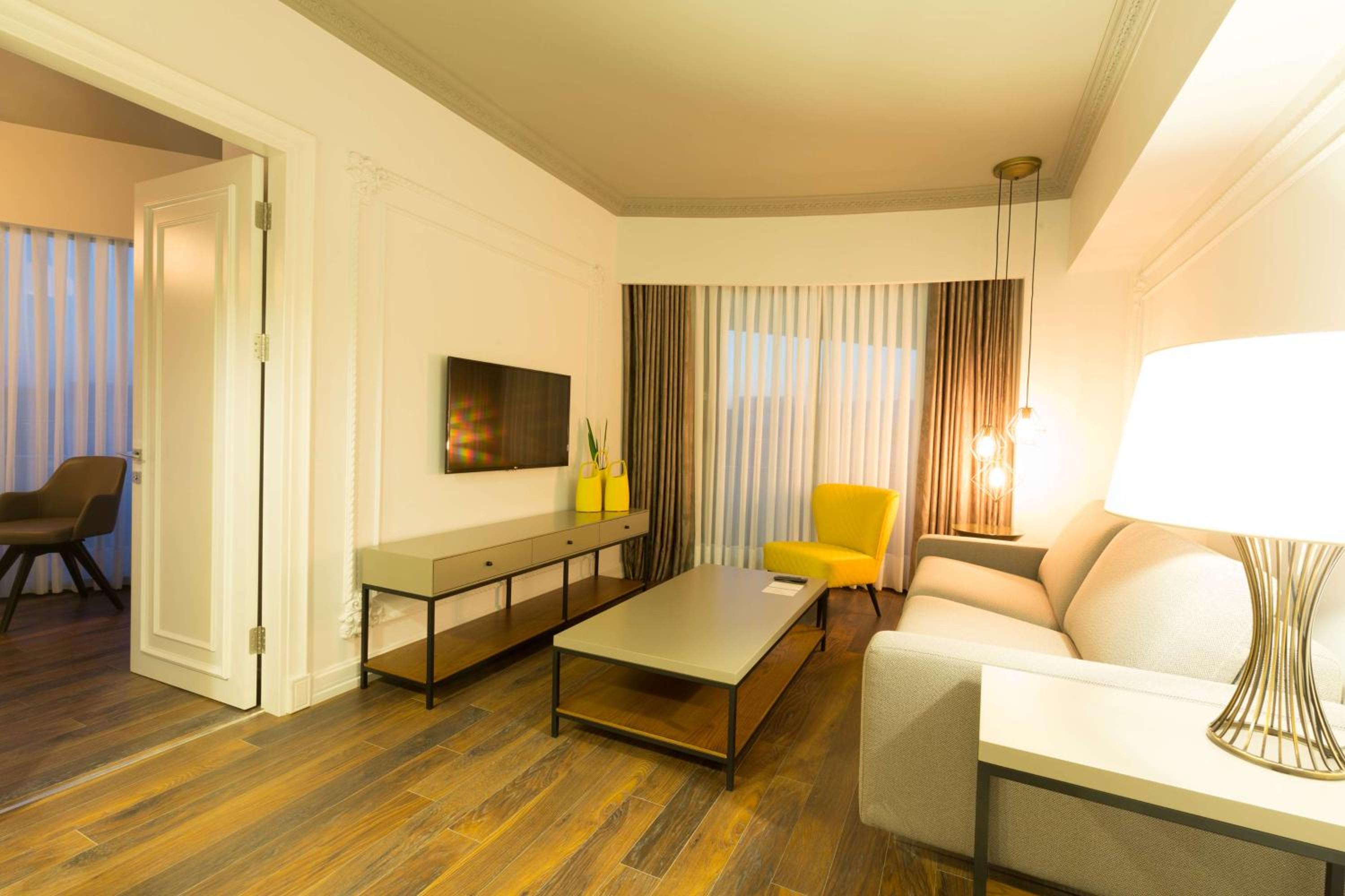 DoubleTree By Hilton Izmir Airport - Image 109