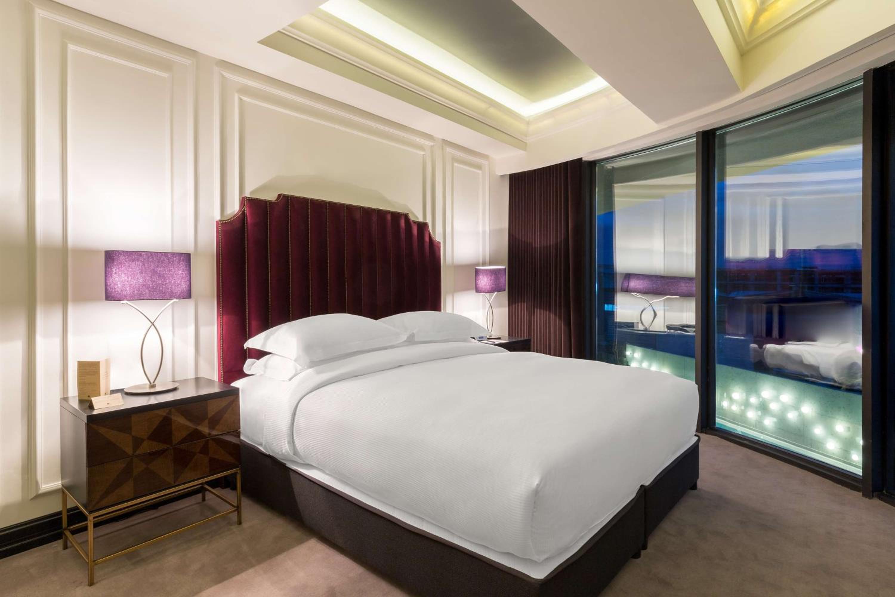 DoubleTree By Hilton Izmir Airport - Image 24